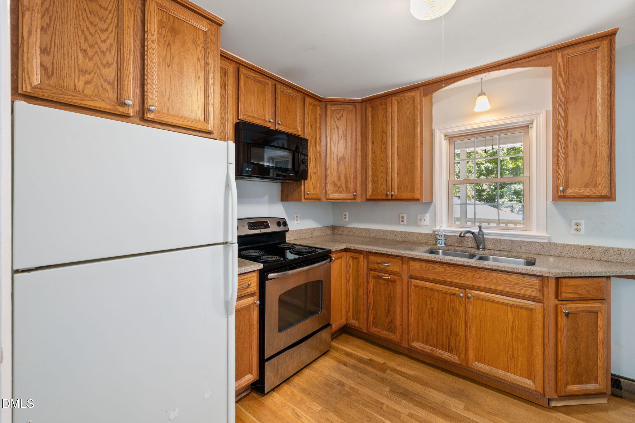 2014 Wa Wa Avenue Property Photo 11