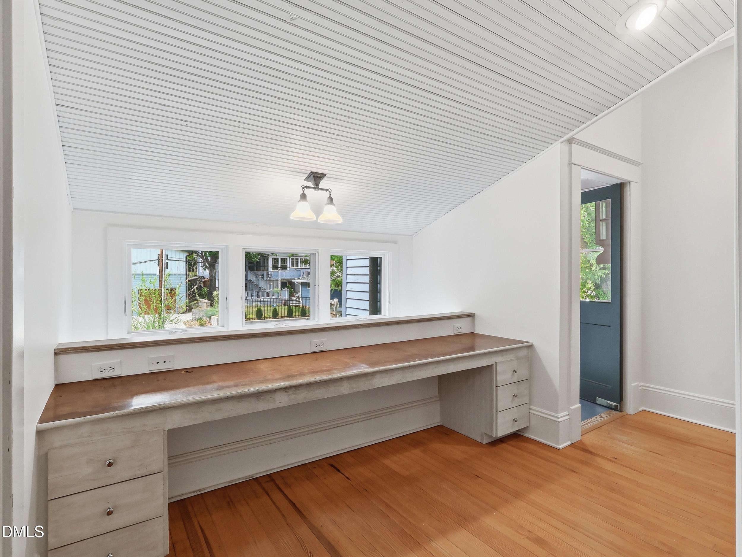 127 Forest Road Property Photo 61