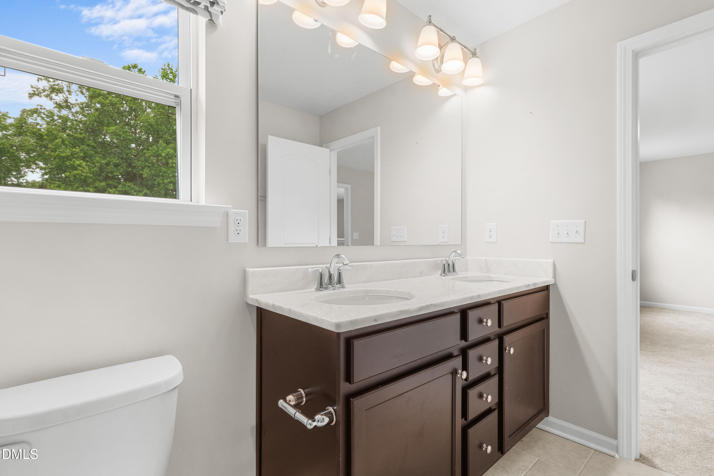 41 Manor Stone Drive Property Photo 24