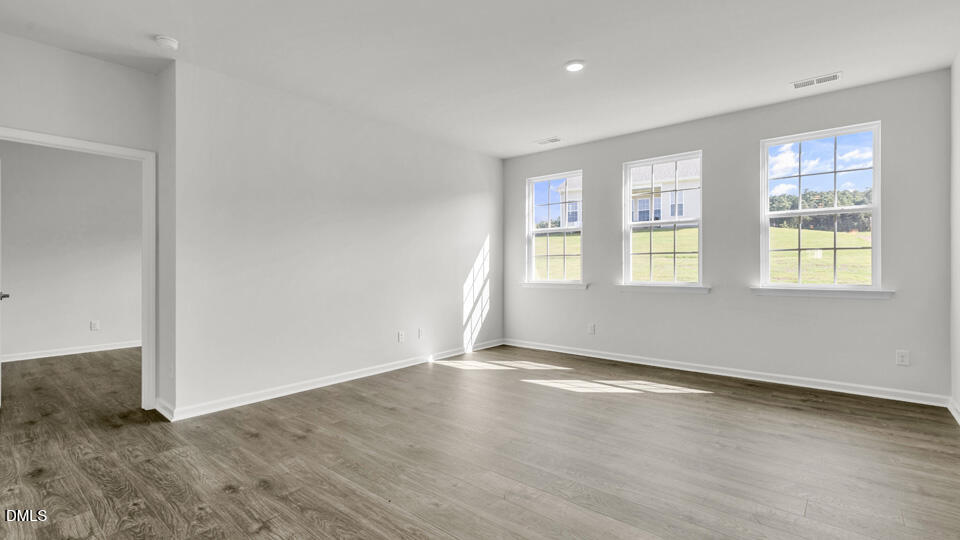 365 Alexis Loop Property Photo 14