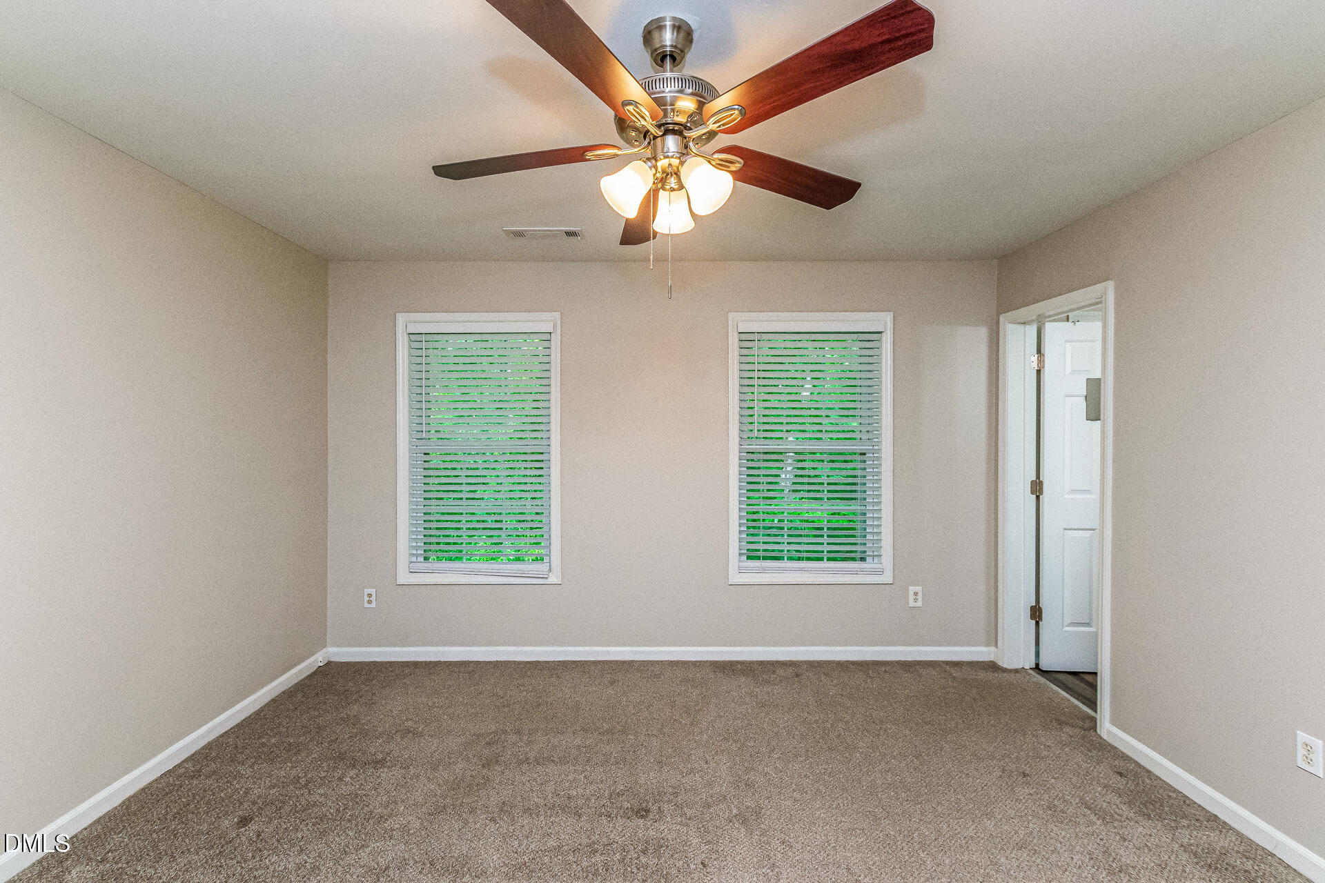 22 Knightsbridge Court Property Photo 9