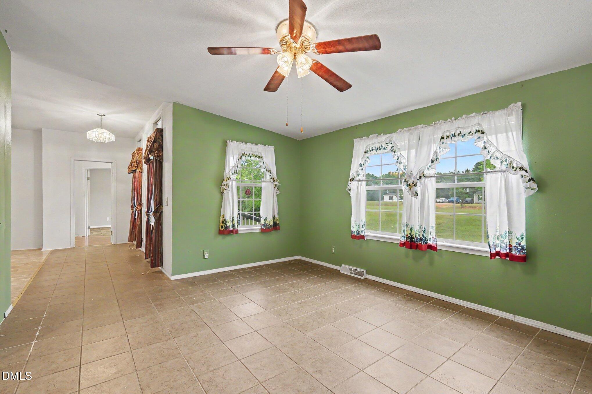 256 Yellow Belle Court Property Photo 5