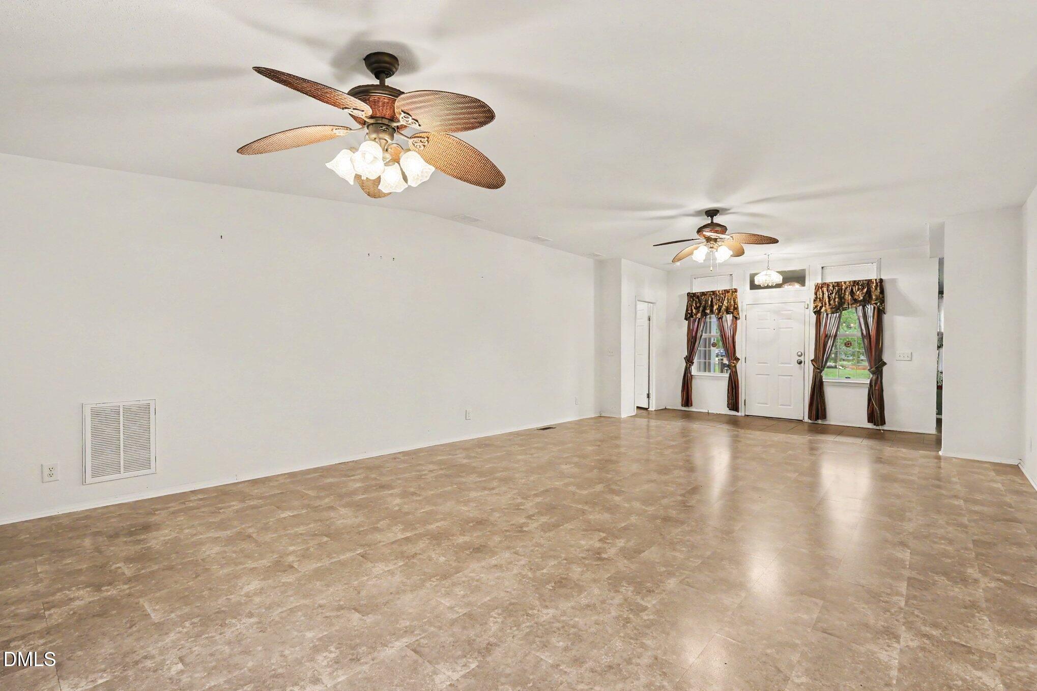 256 Yellow Belle Court Property Photo 8