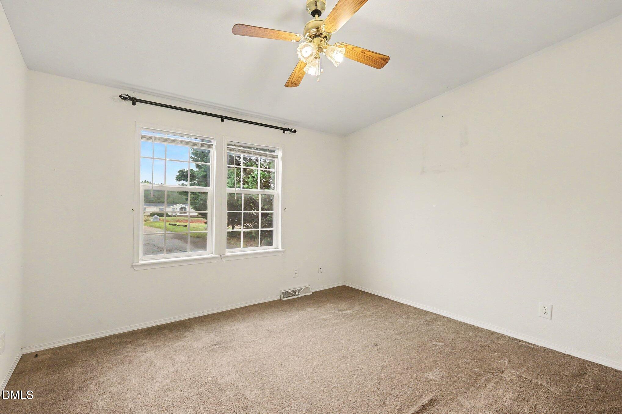 256 Yellow Belle Court Property Photo 13