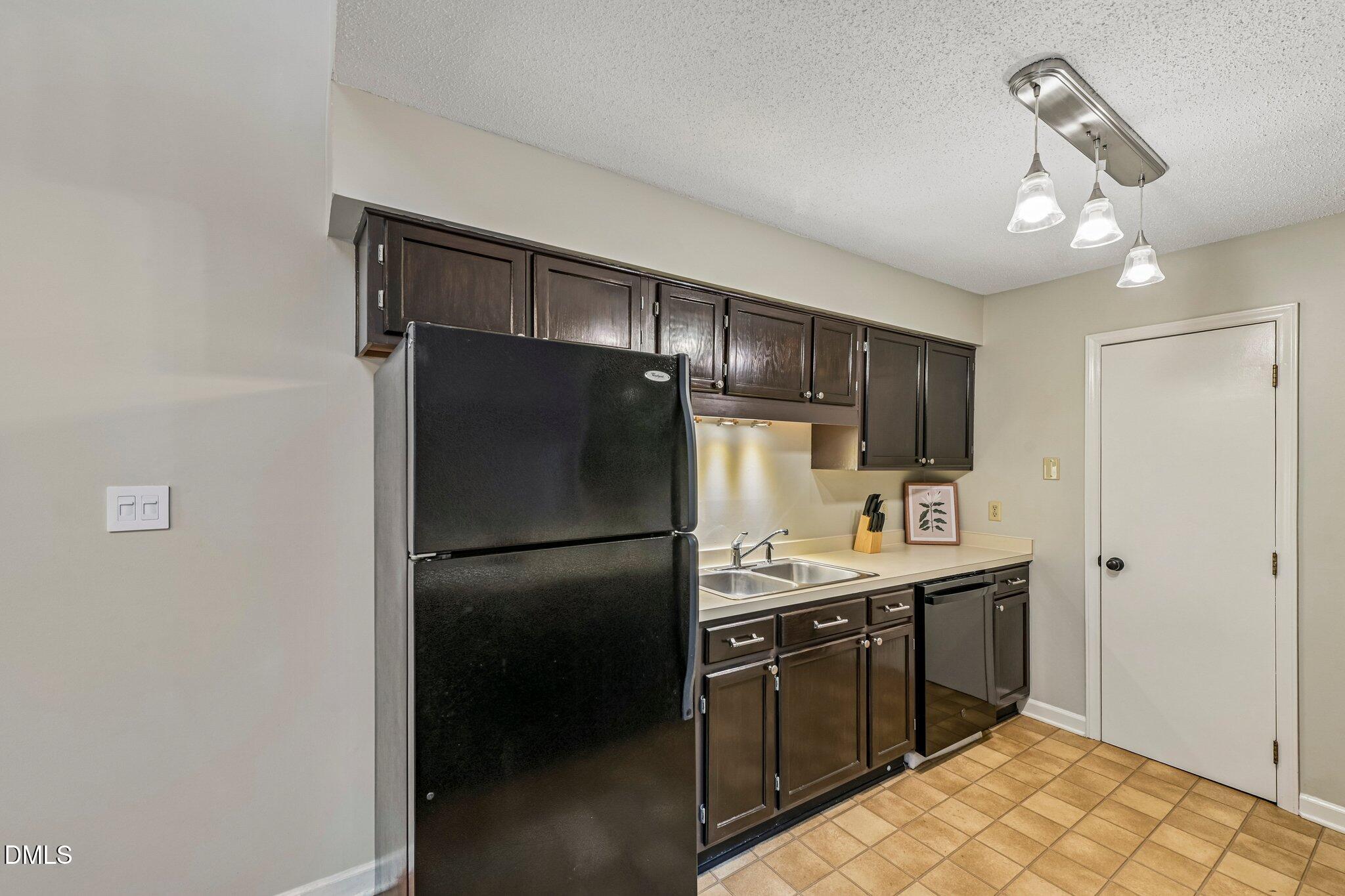 411 Gooseneck B5 Property Photo 11