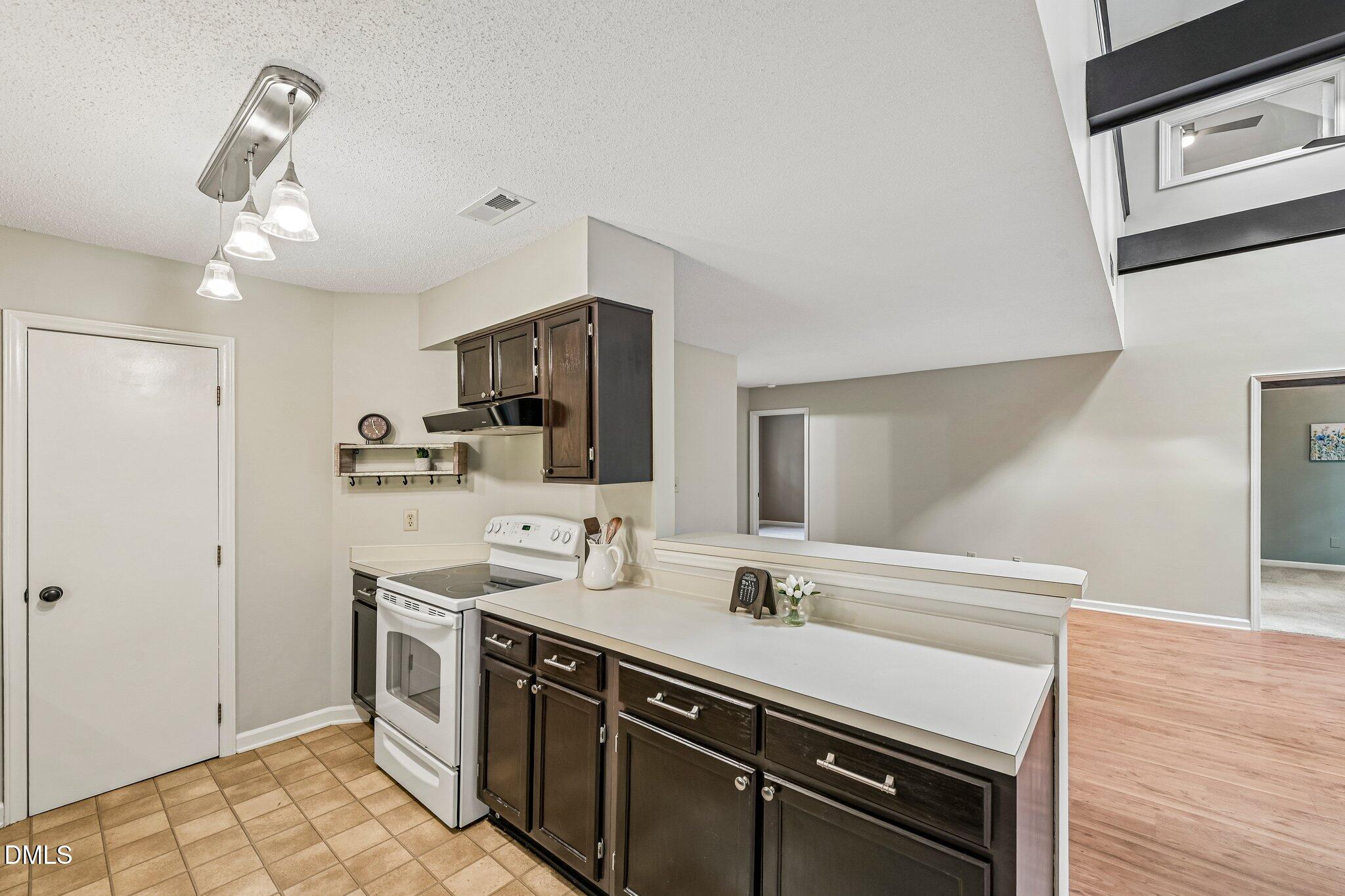411 Gooseneck B5 Property Photo 12