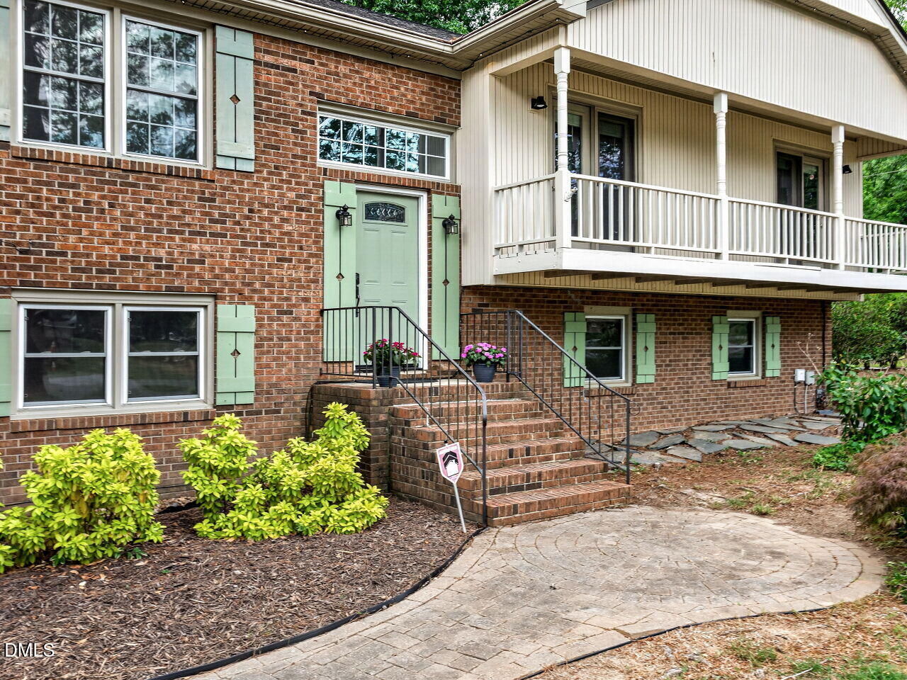 1514 Boxwood Lane Property Photo 4