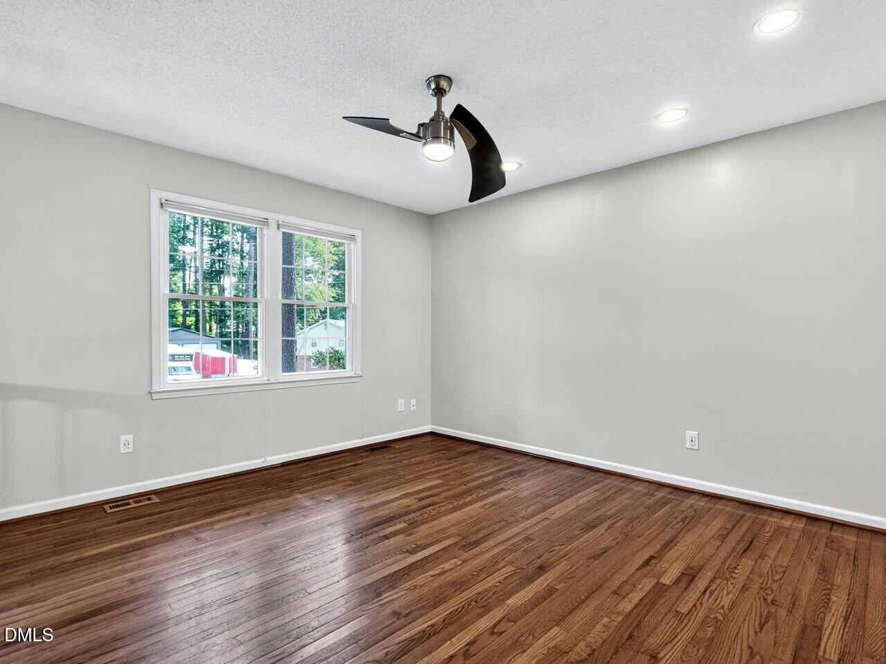 1514 Boxwood Lane Property Photo 6