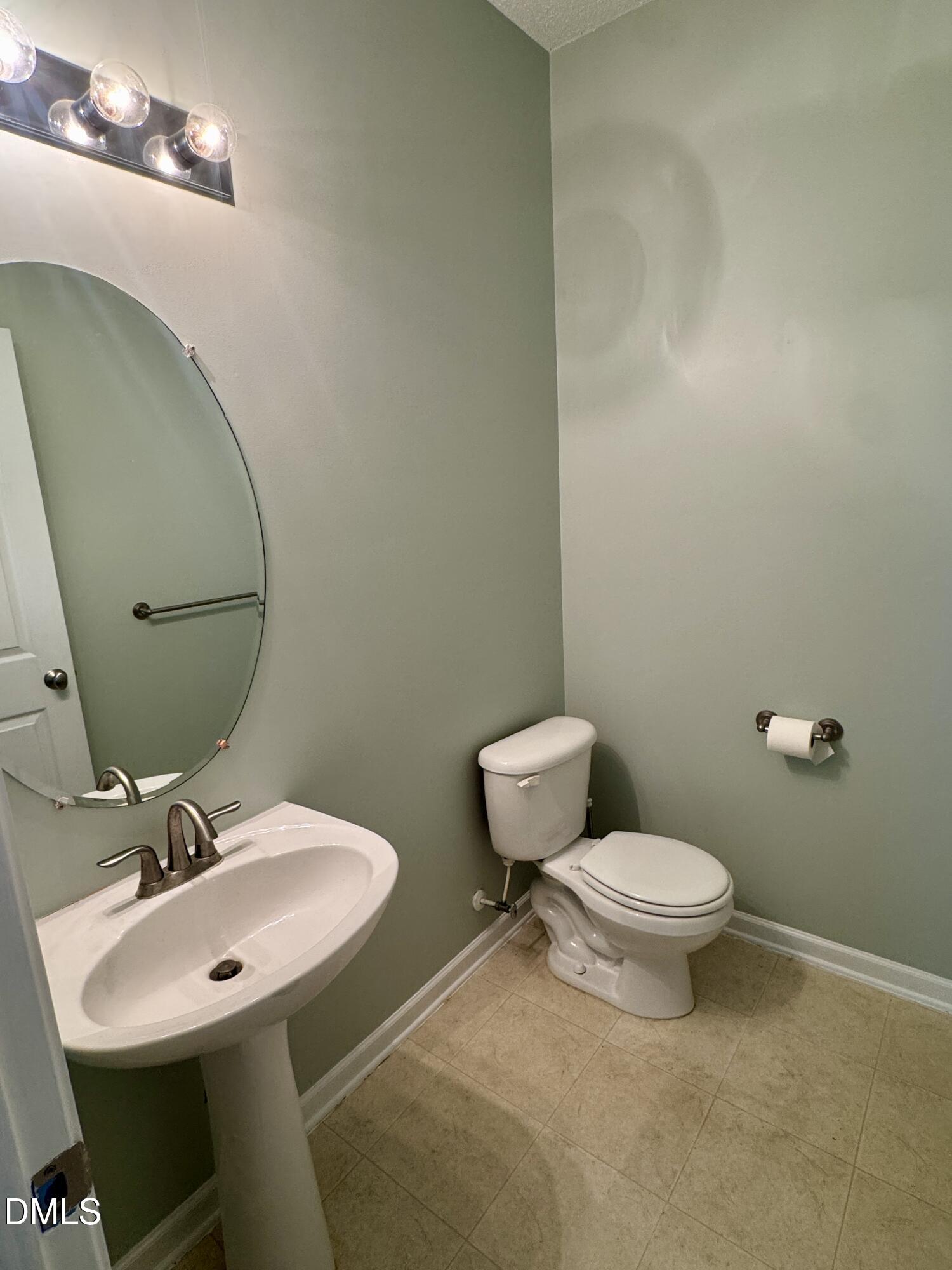 1224 Arbor Greene Drive Property Photo 11