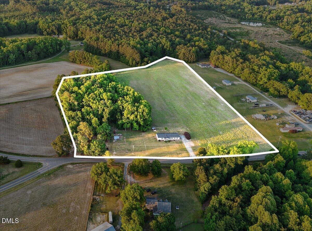 160 County Line Road Property Photo 1