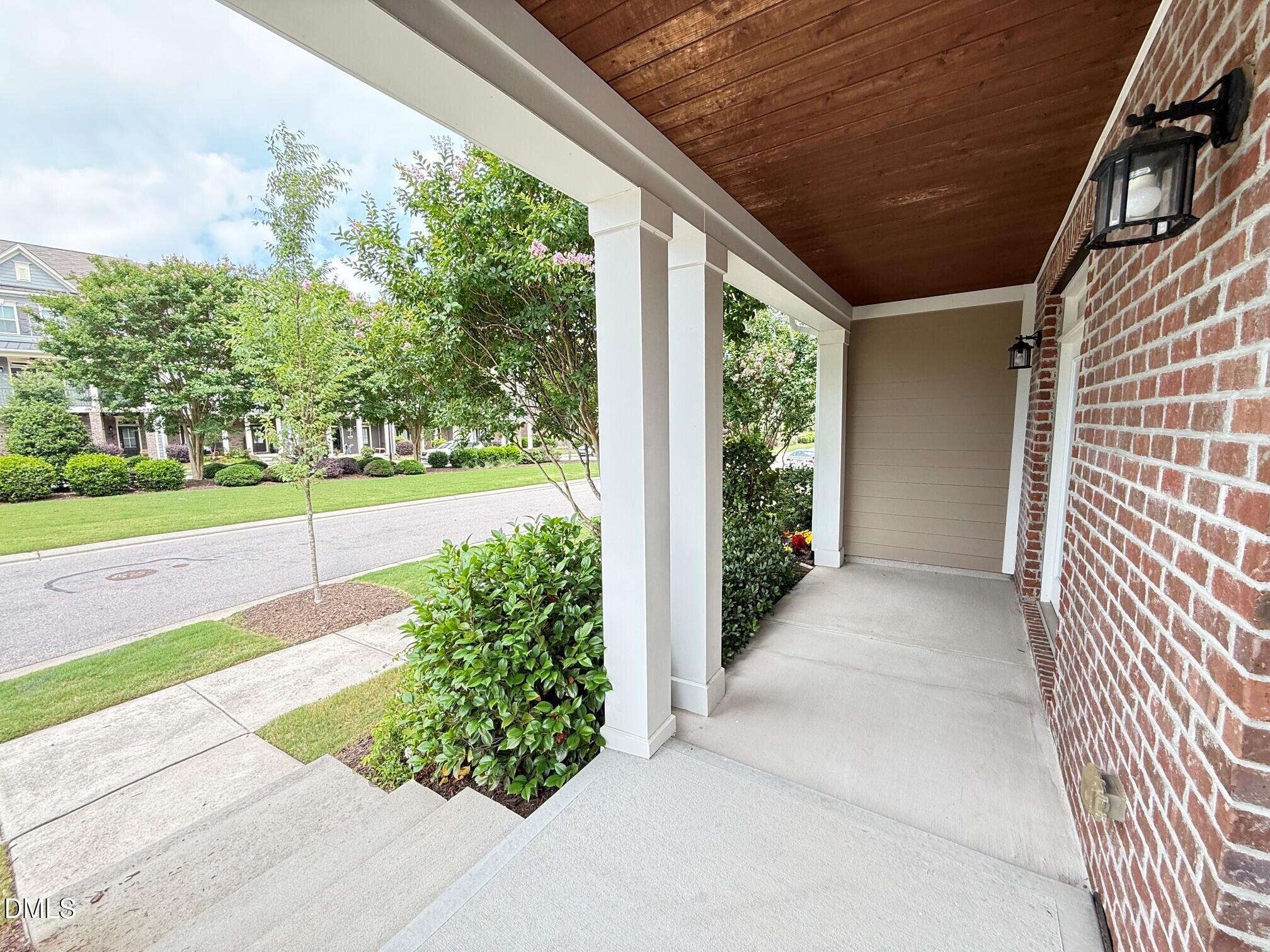 537 Austin View Boulevard Property Photo 3