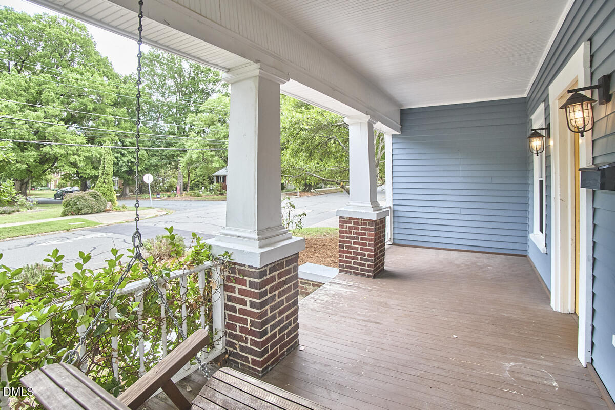 1401 Watts Street Property Photo 5