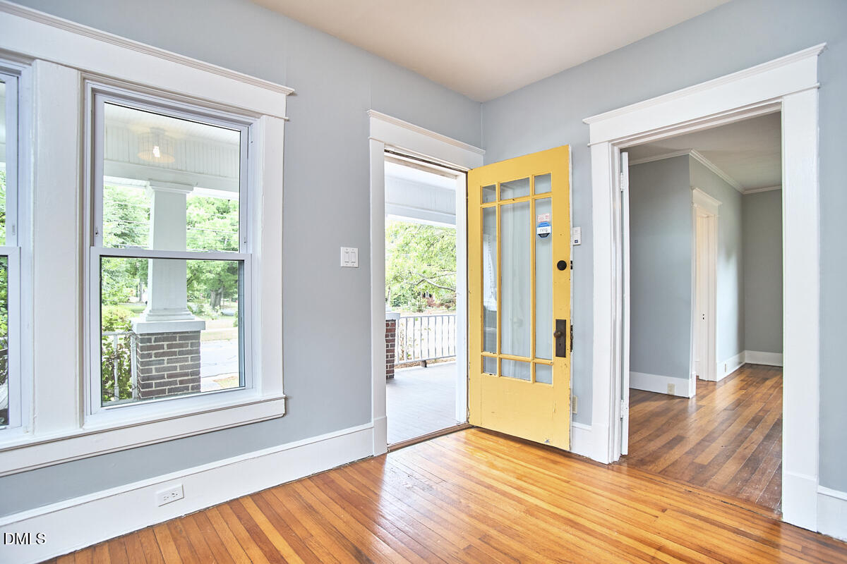 1401 Watts Street Property Photo 6