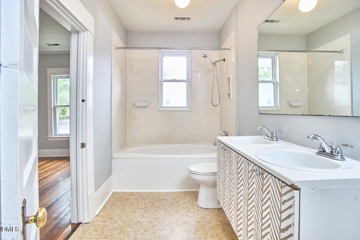 1401 Watts Street Property Photo 18