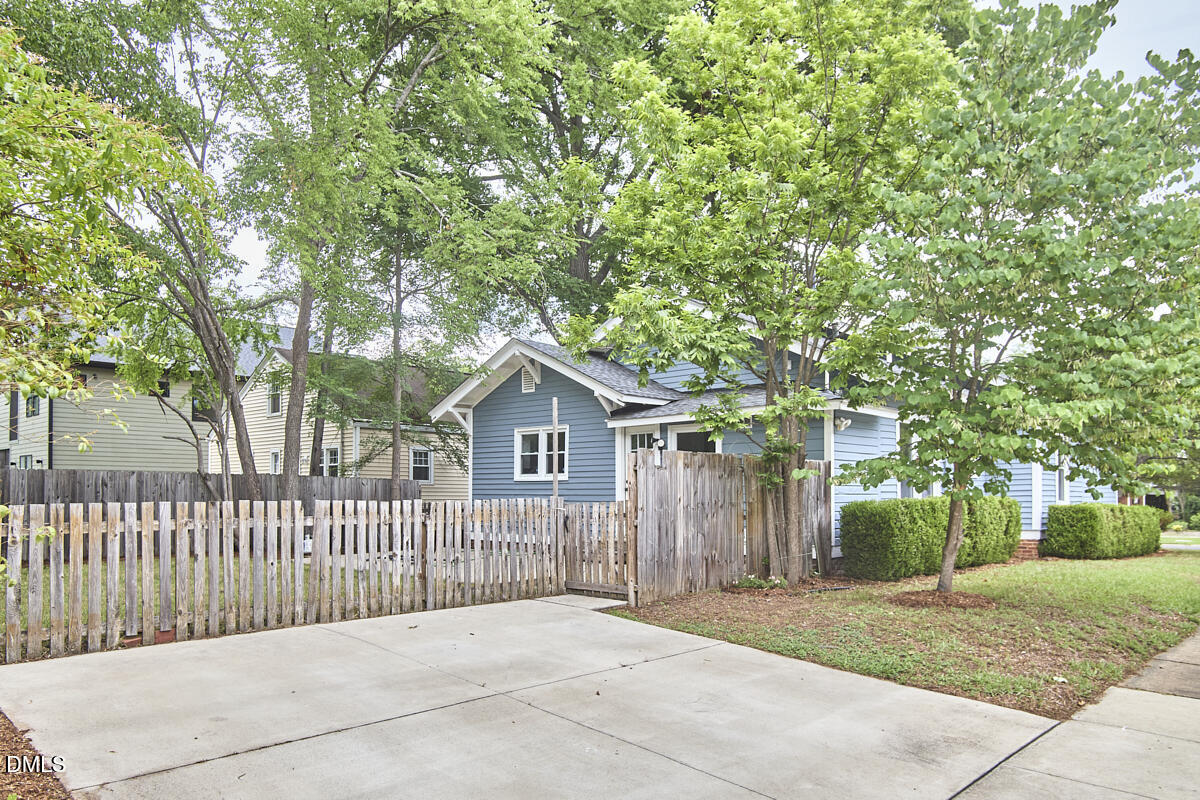 1401 Watts Street Property Photo 27