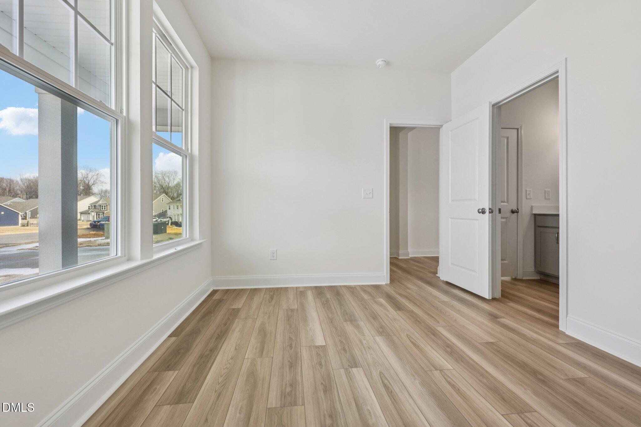 532 Hipwood Drive Property Photo 11