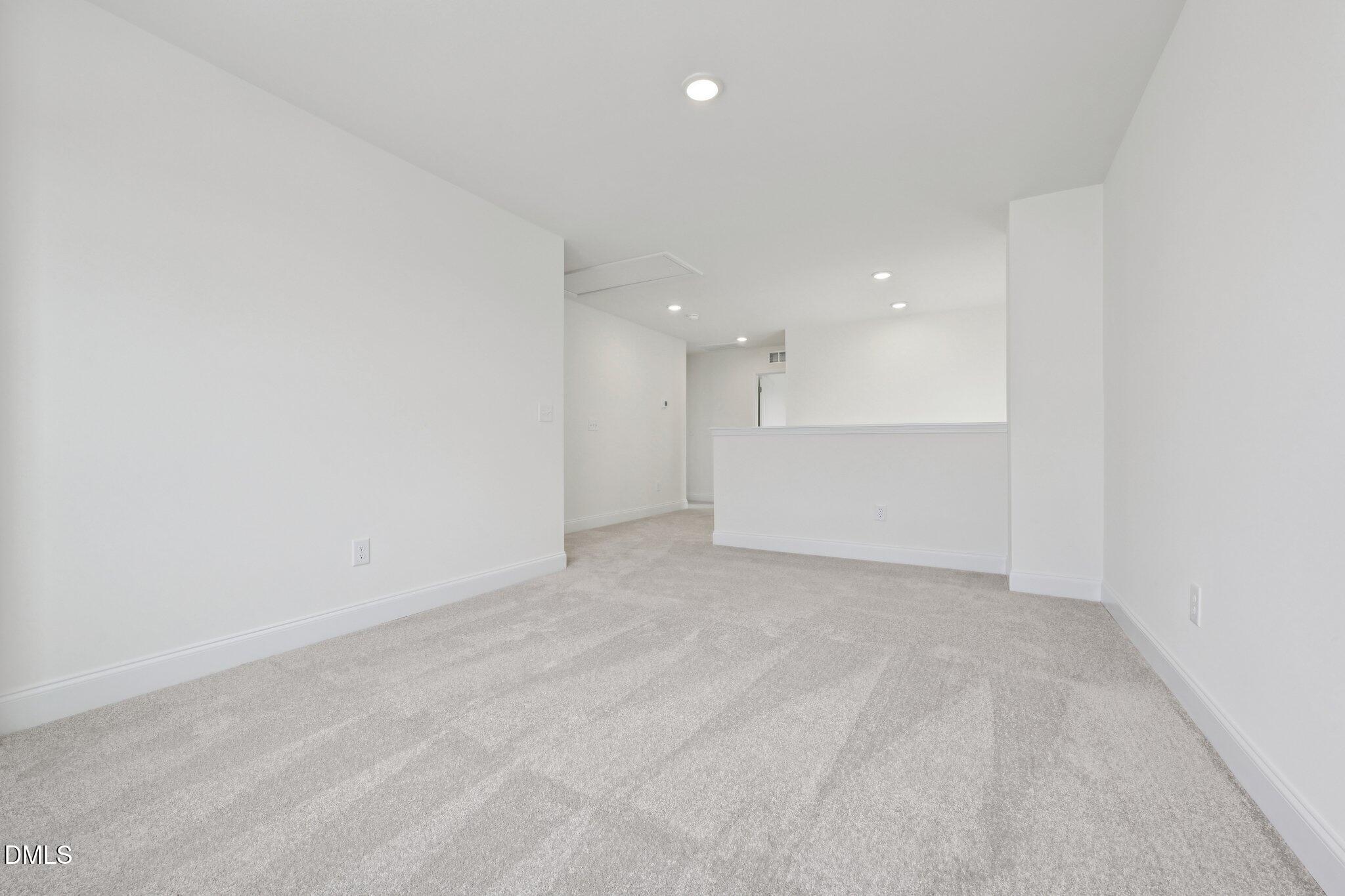 532 Hipwood Drive Property Photo 16