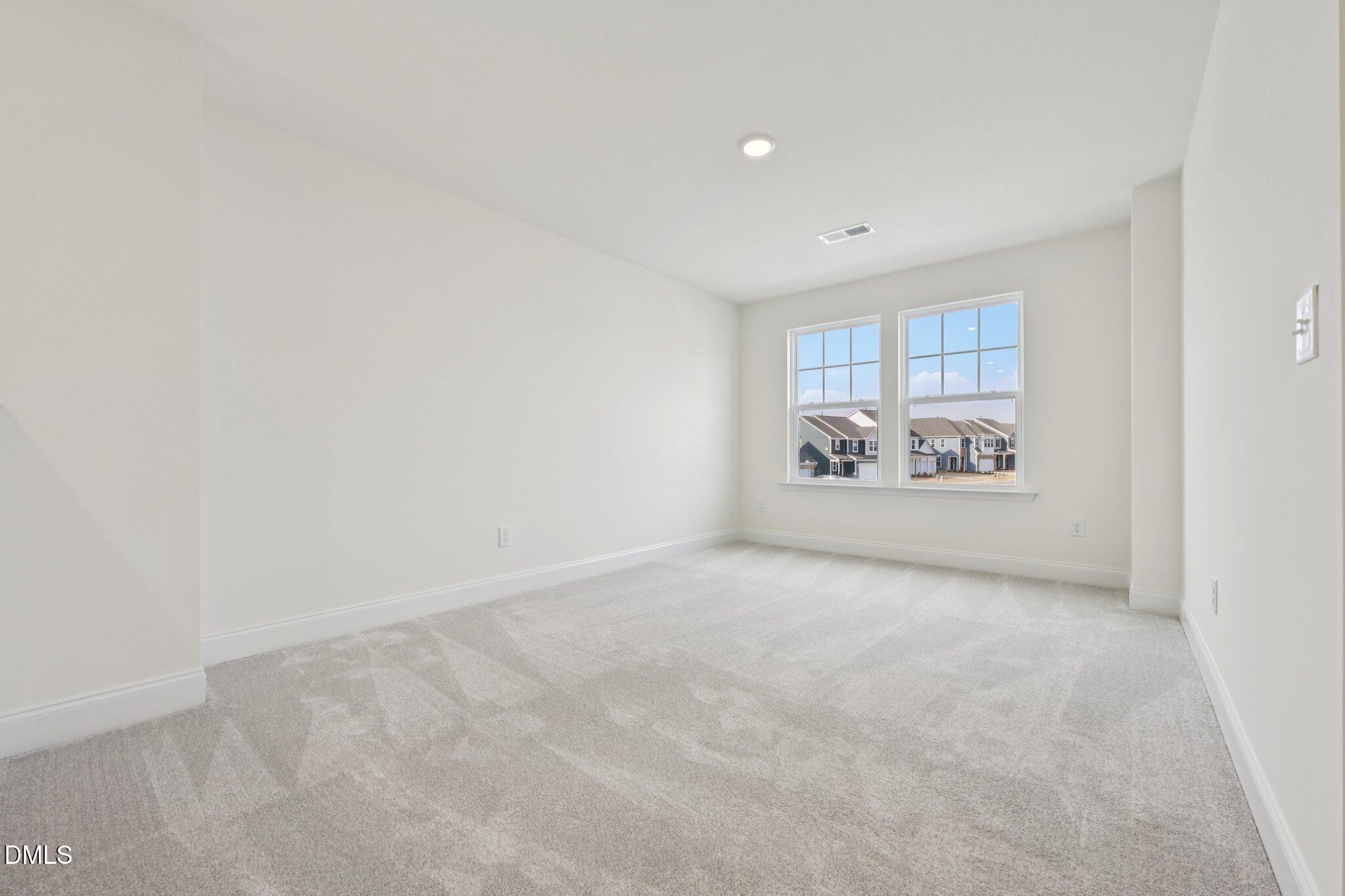 513 Hipwood Drive Property Photo 17