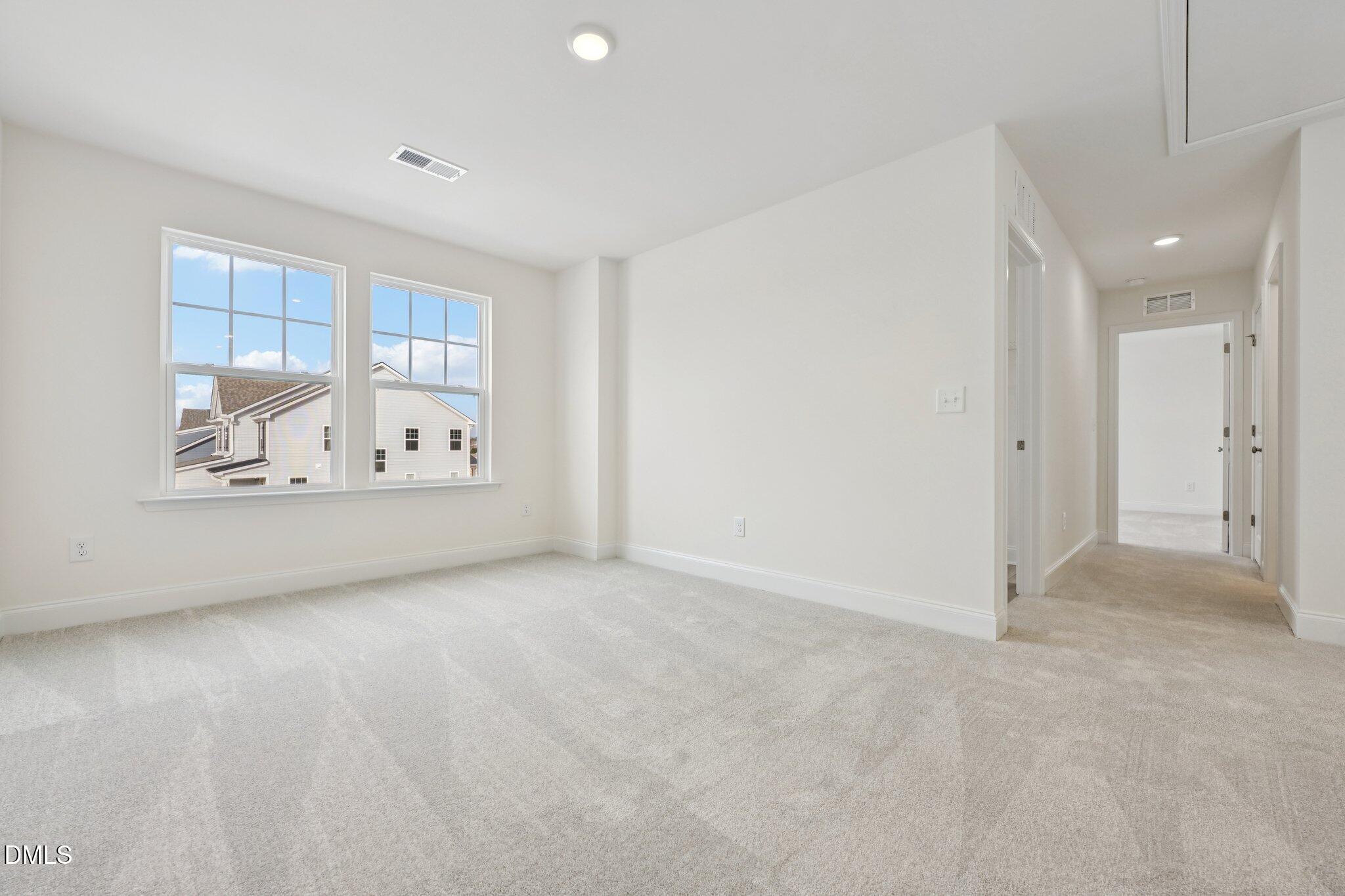 513 Hipwood Drive Property Photo 18