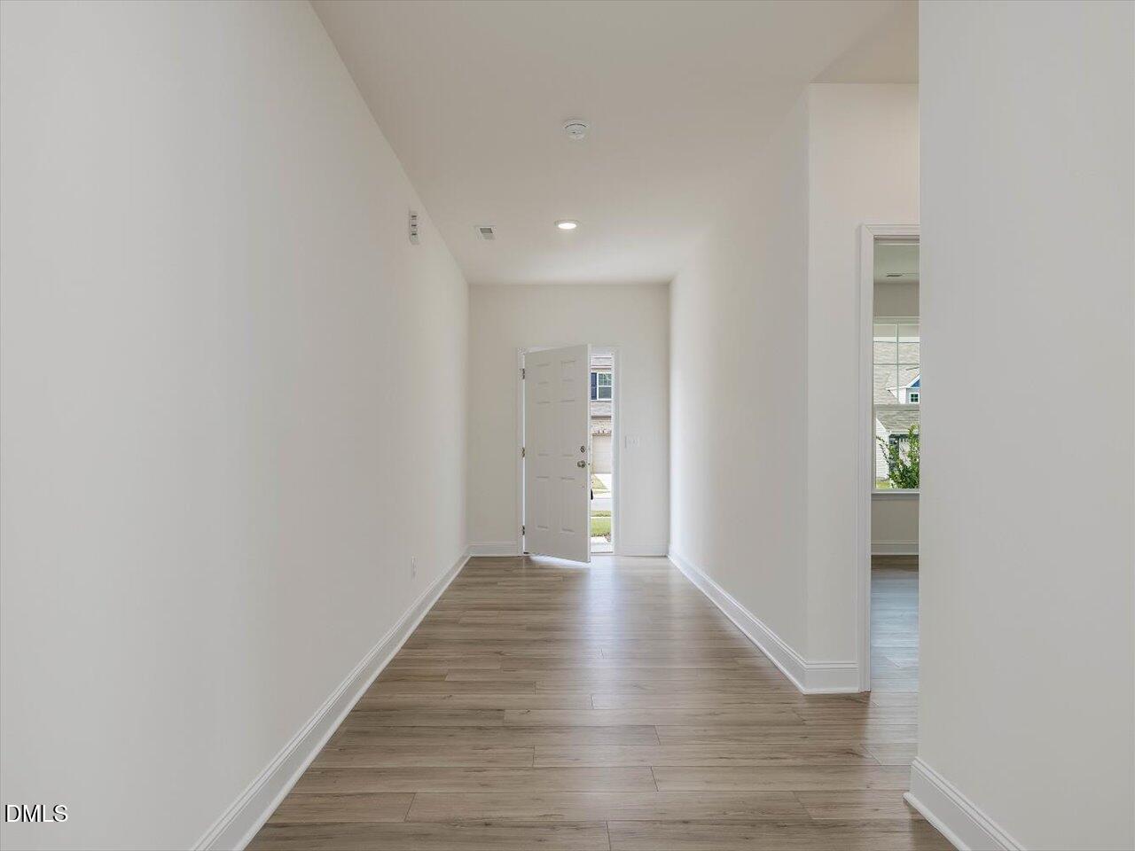 504 Hipwood Drive Property Photo 3