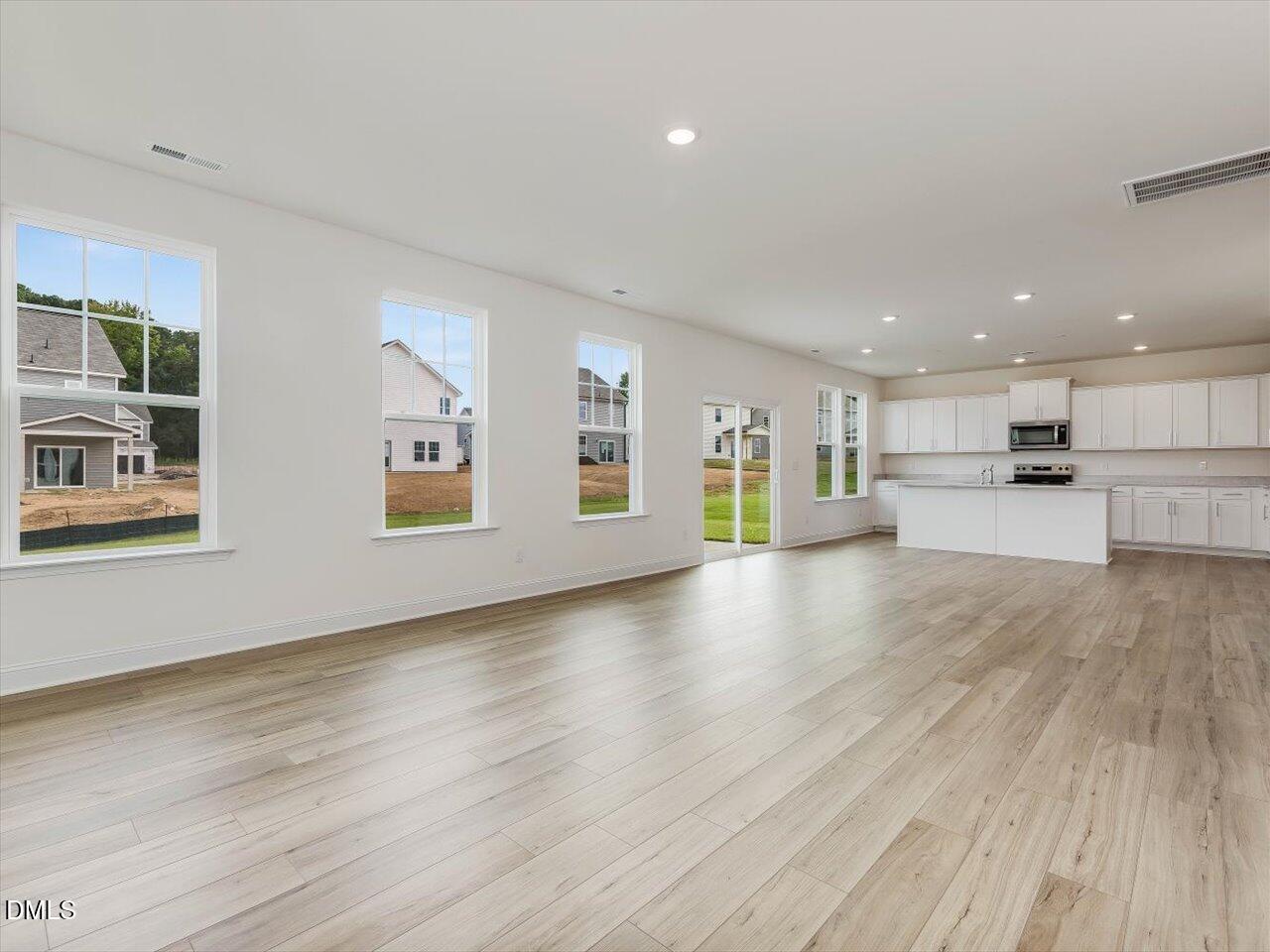 504 Hipwood Drive Property Photo 10