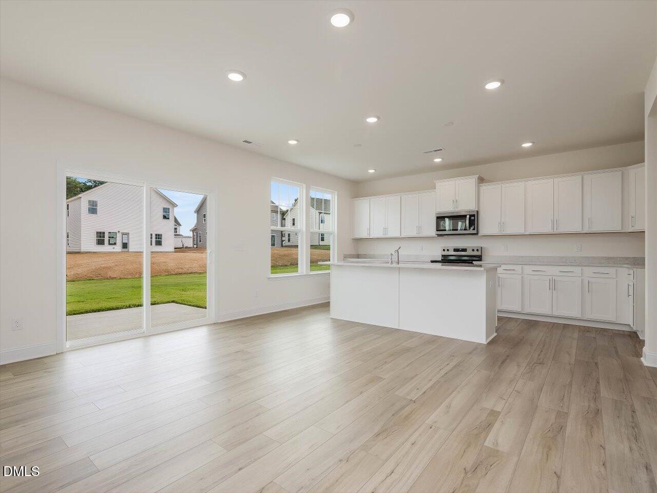 504 Hipwood Drive Property Photo 11