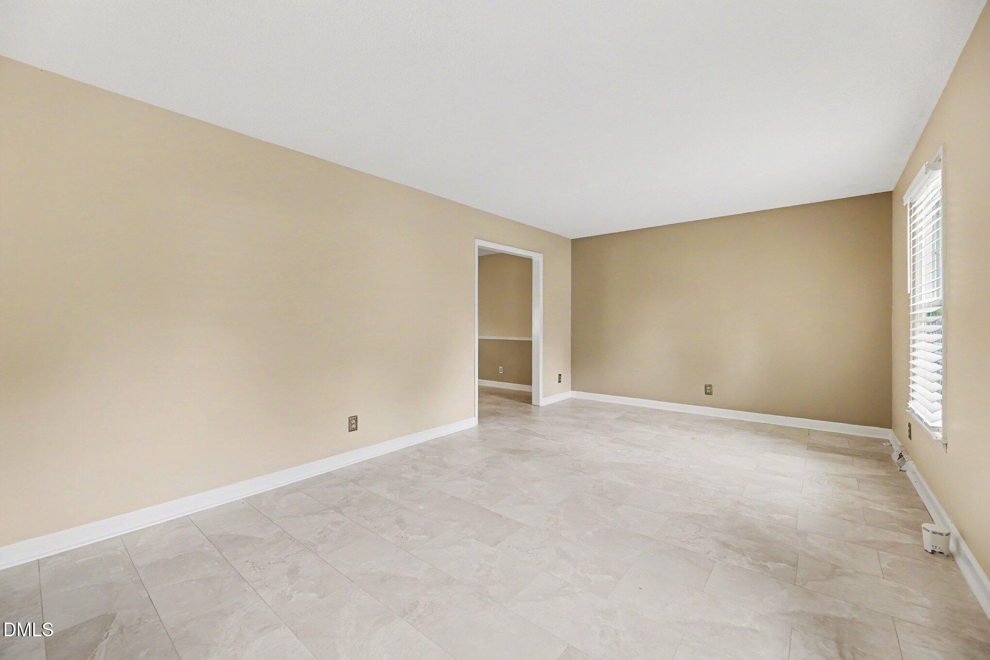 5000 Cedarwood Drive Property Photo 8