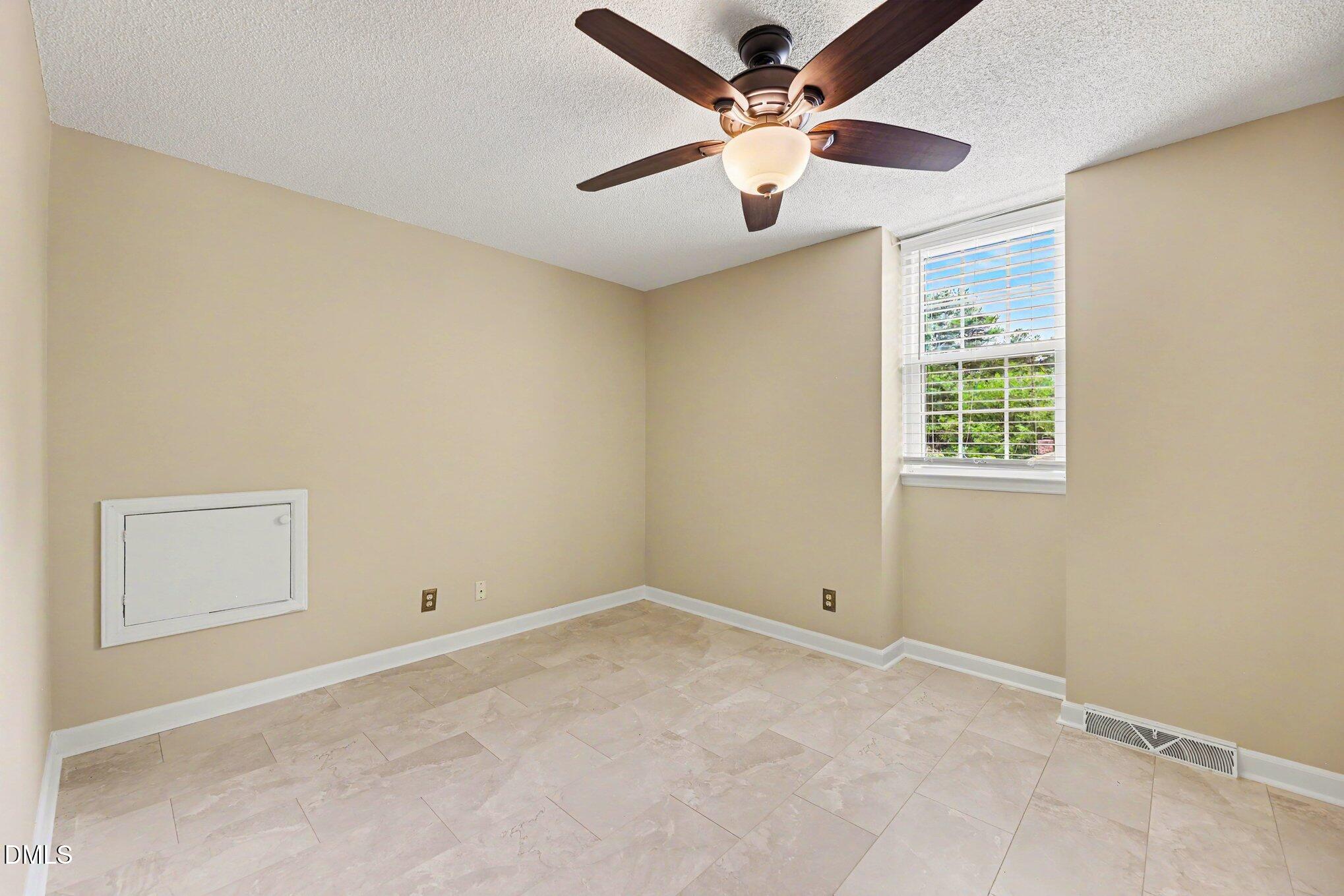 5000 Cedarwood Drive Property Photo 9