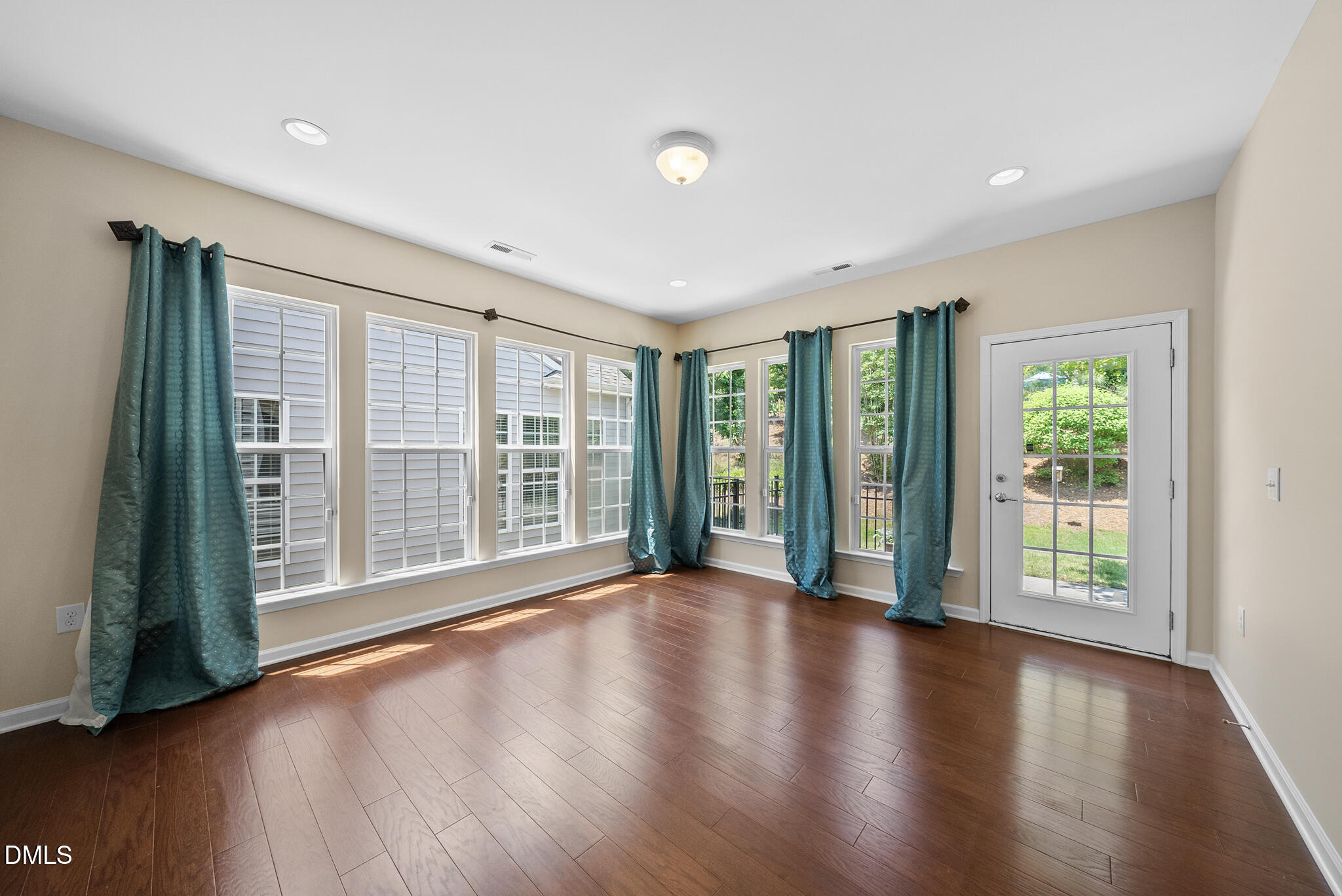 604 Bloomsbury Place Property Photo 16
