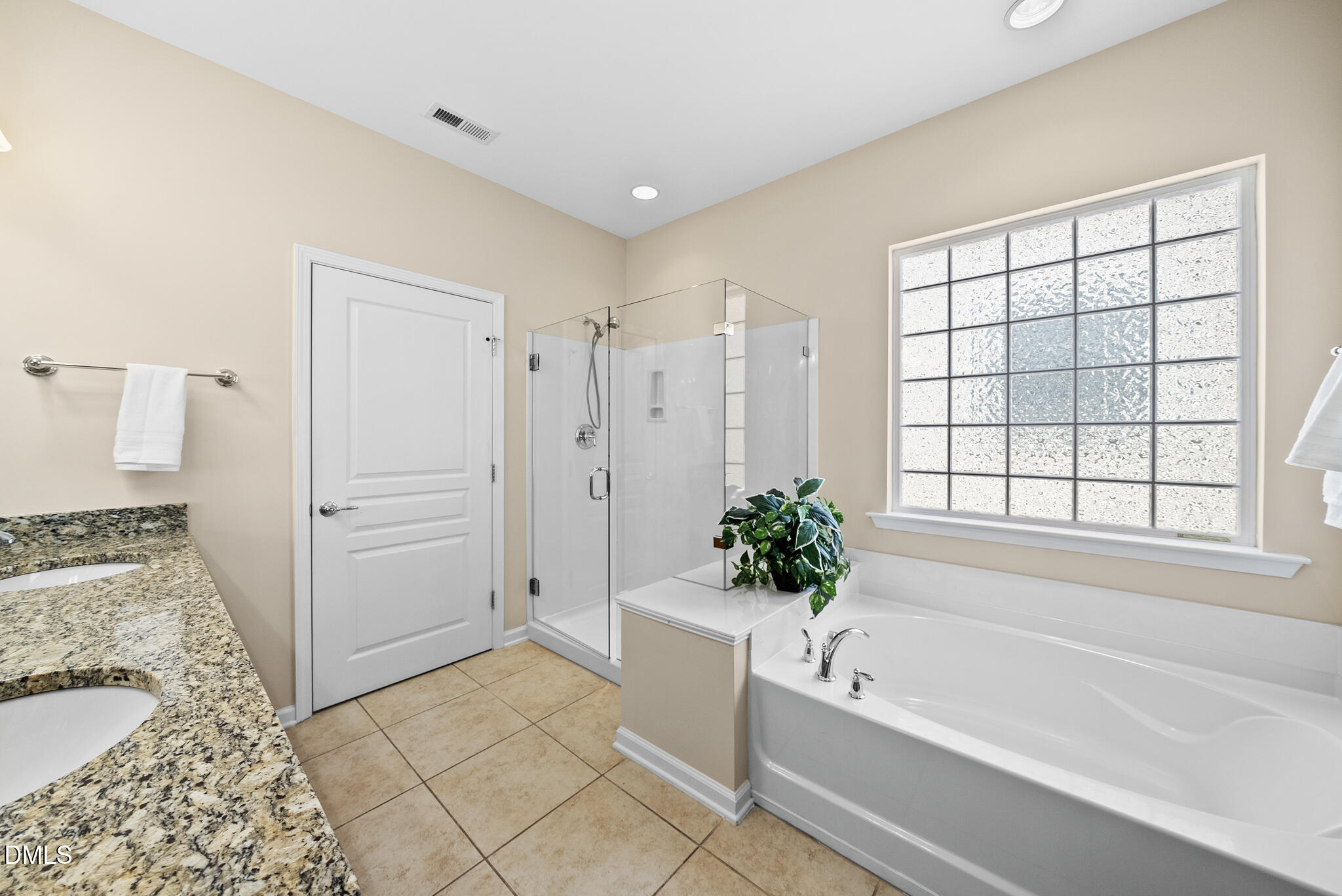 604 Bloomsbury Place Property Photo 28