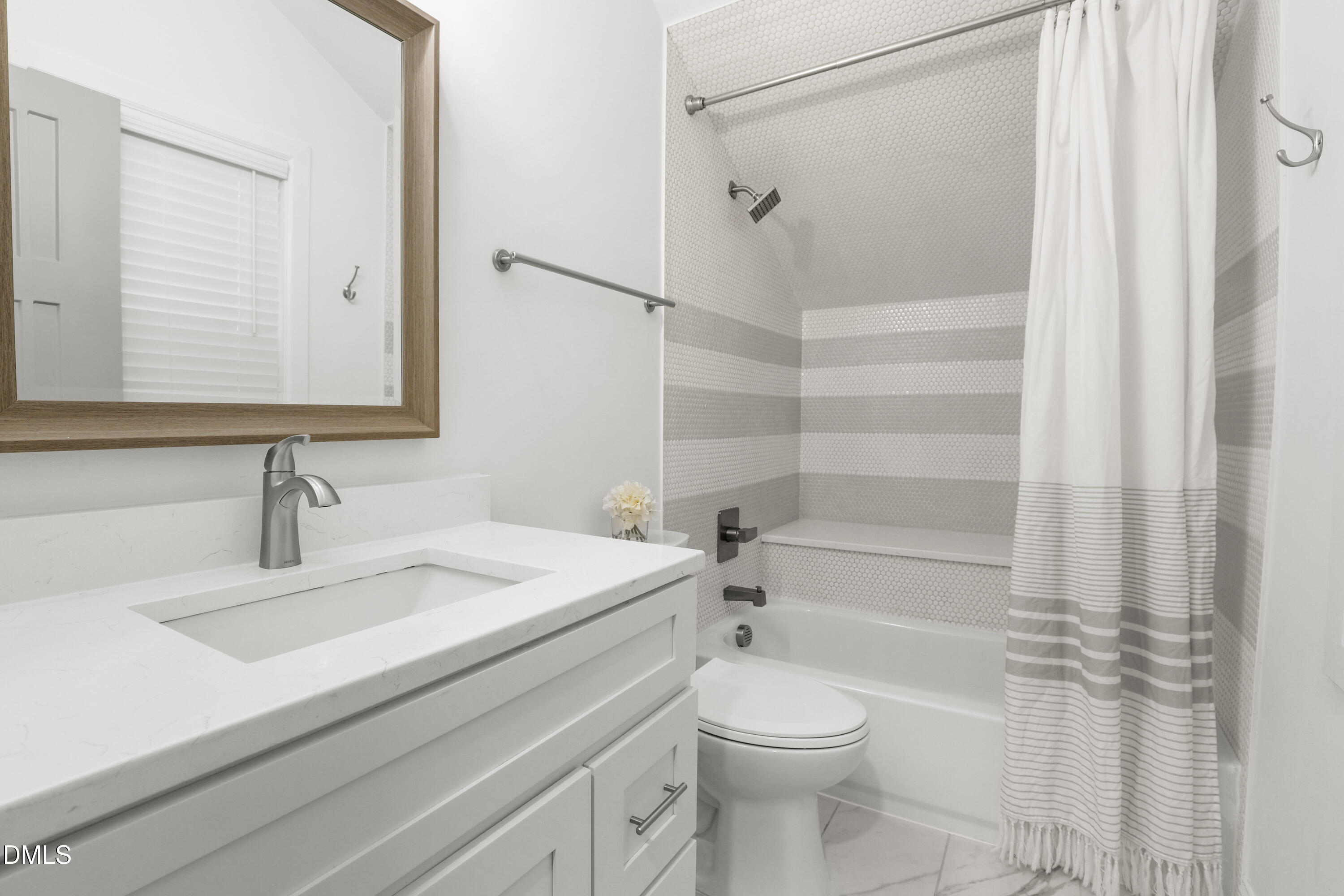 1217 Rosedale Avenue B Property Photo 13