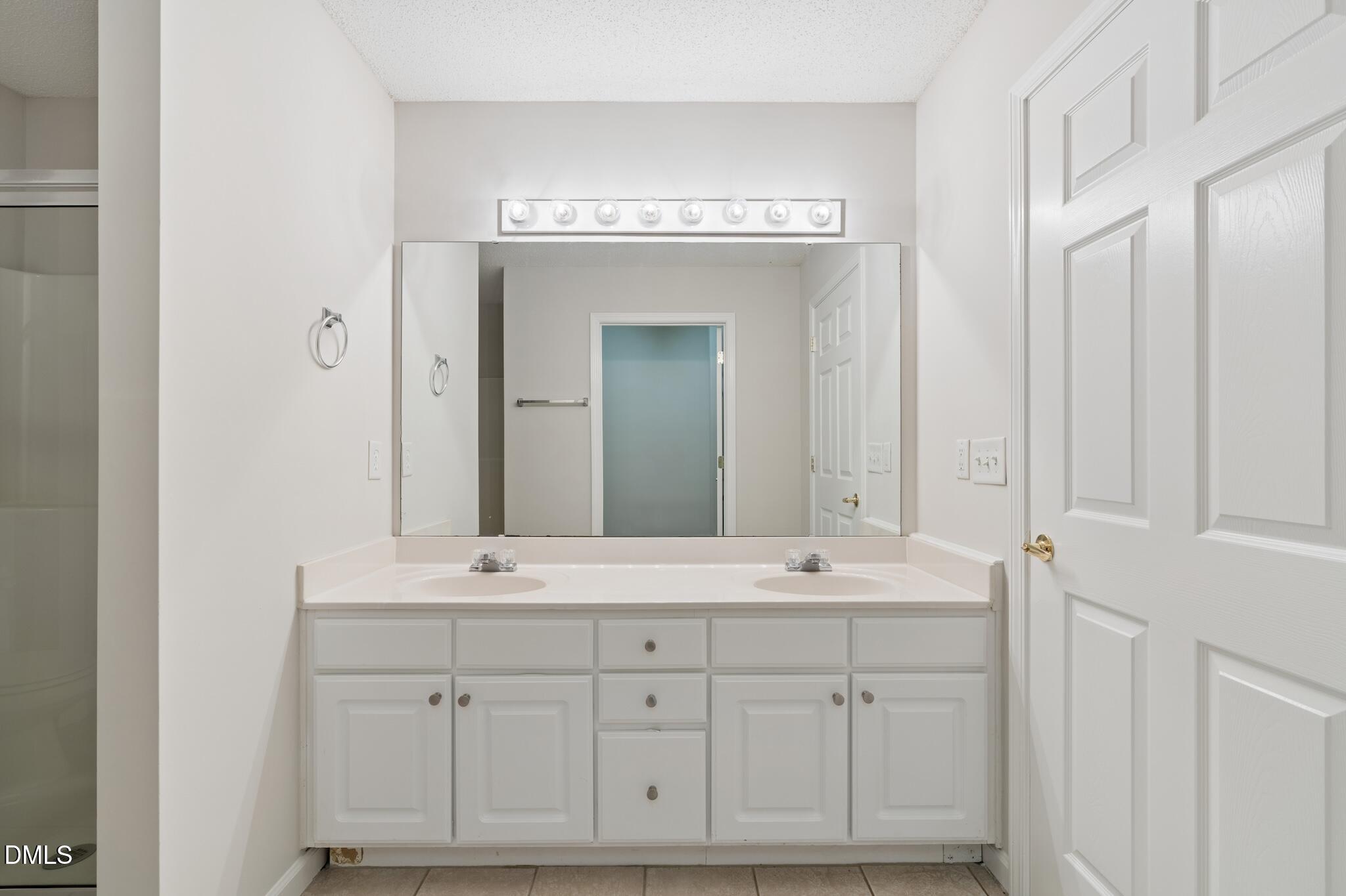 2521 Gordon Glen Court 102 Property Photo 19