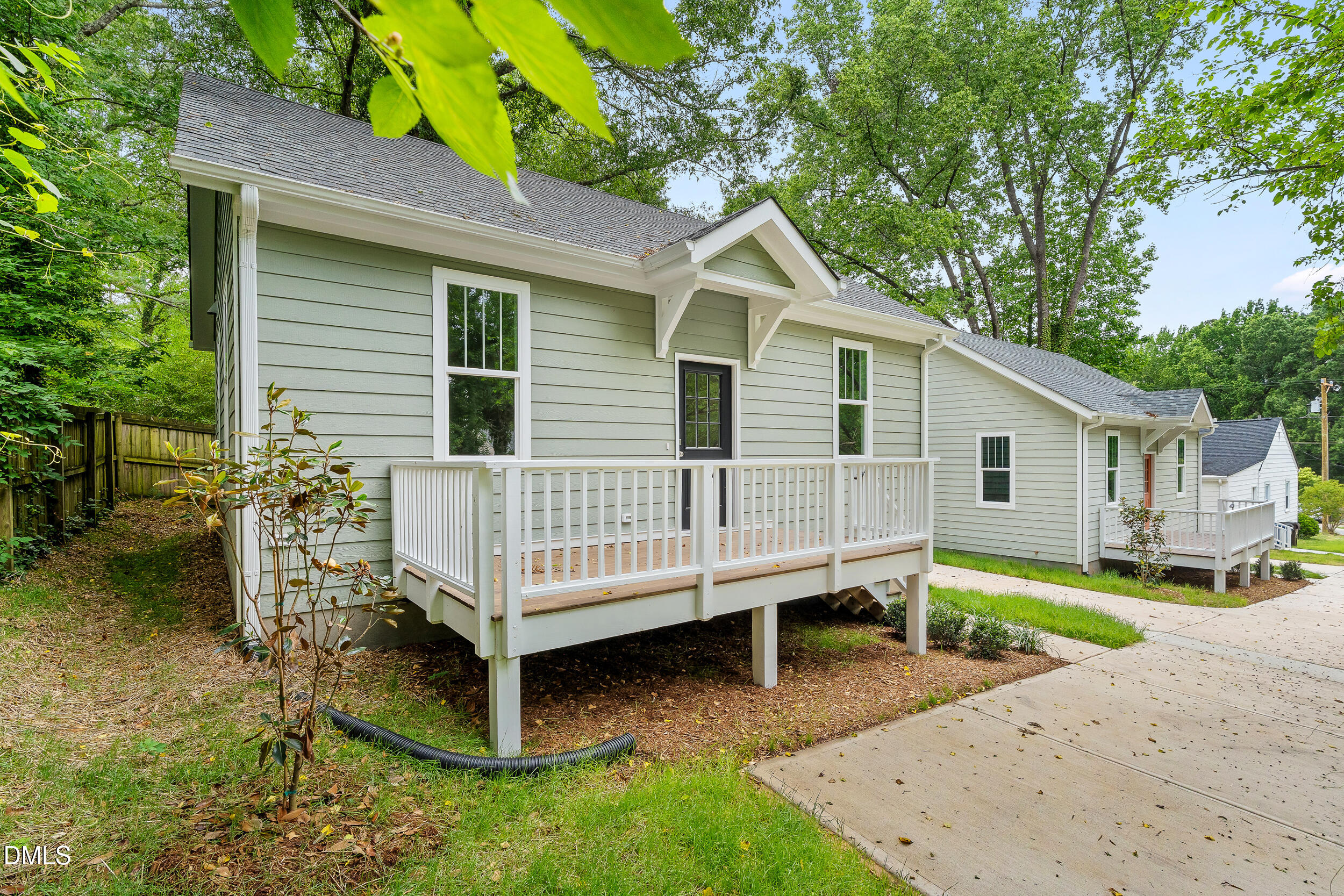 2626 Harvard Avenue C Property Photo 2
