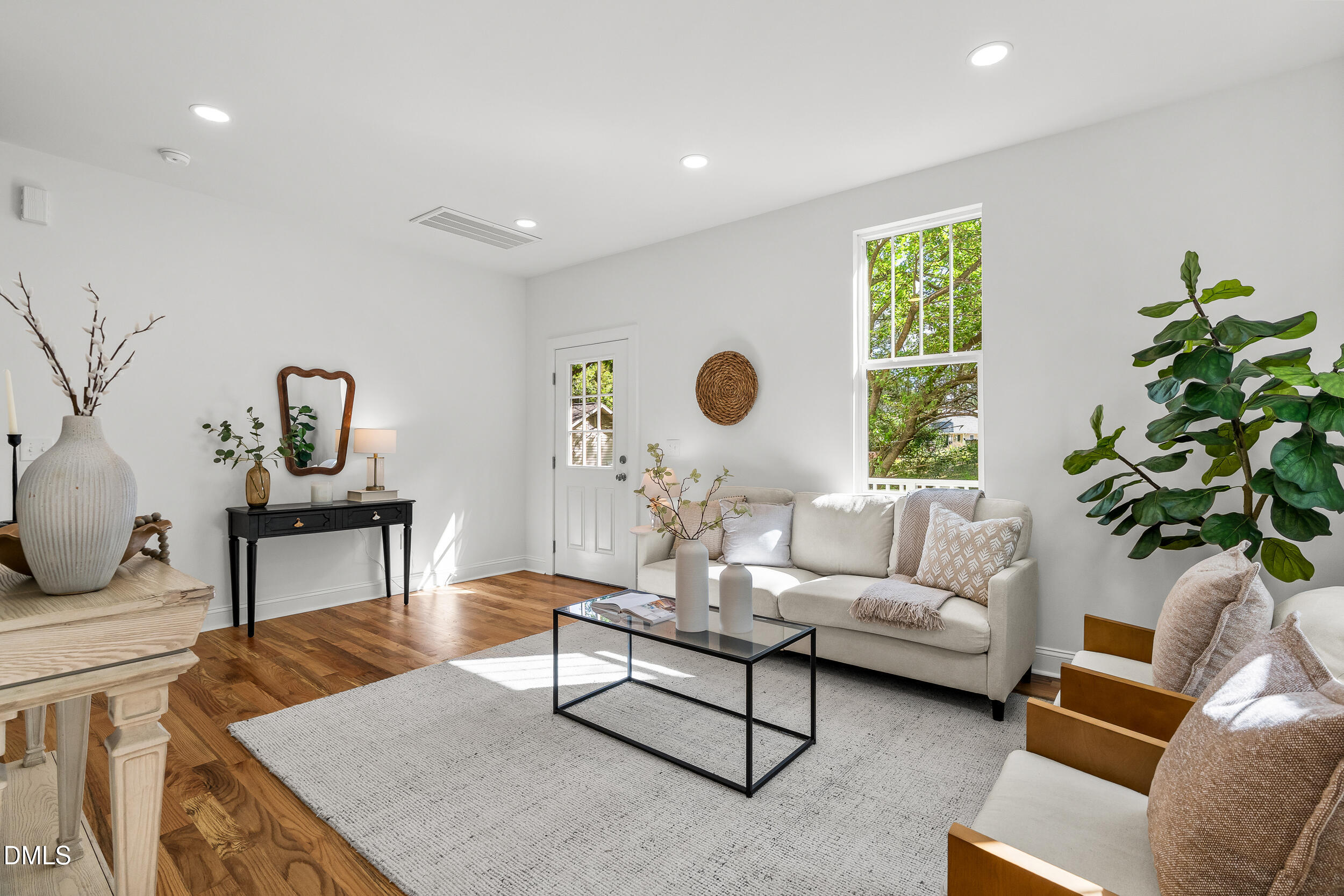 2626 Harvard Avenue C Property Photo 11