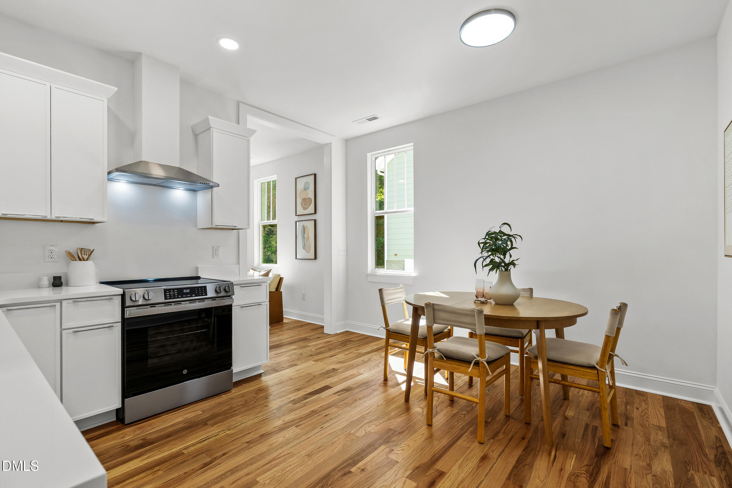 2626 Harvard Avenue C Property Photo 13