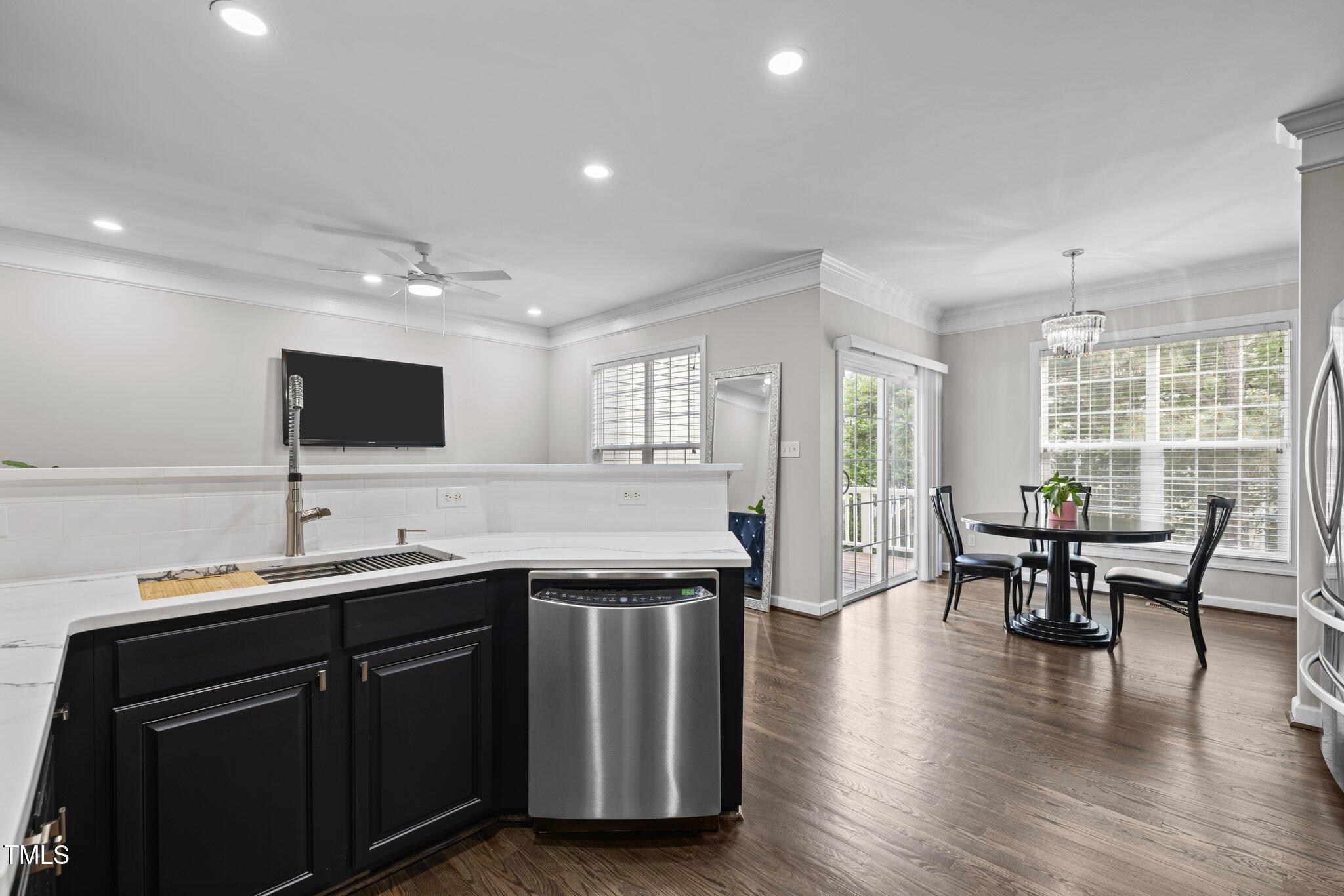 703 Kirkeenan Circle Property Photo 14