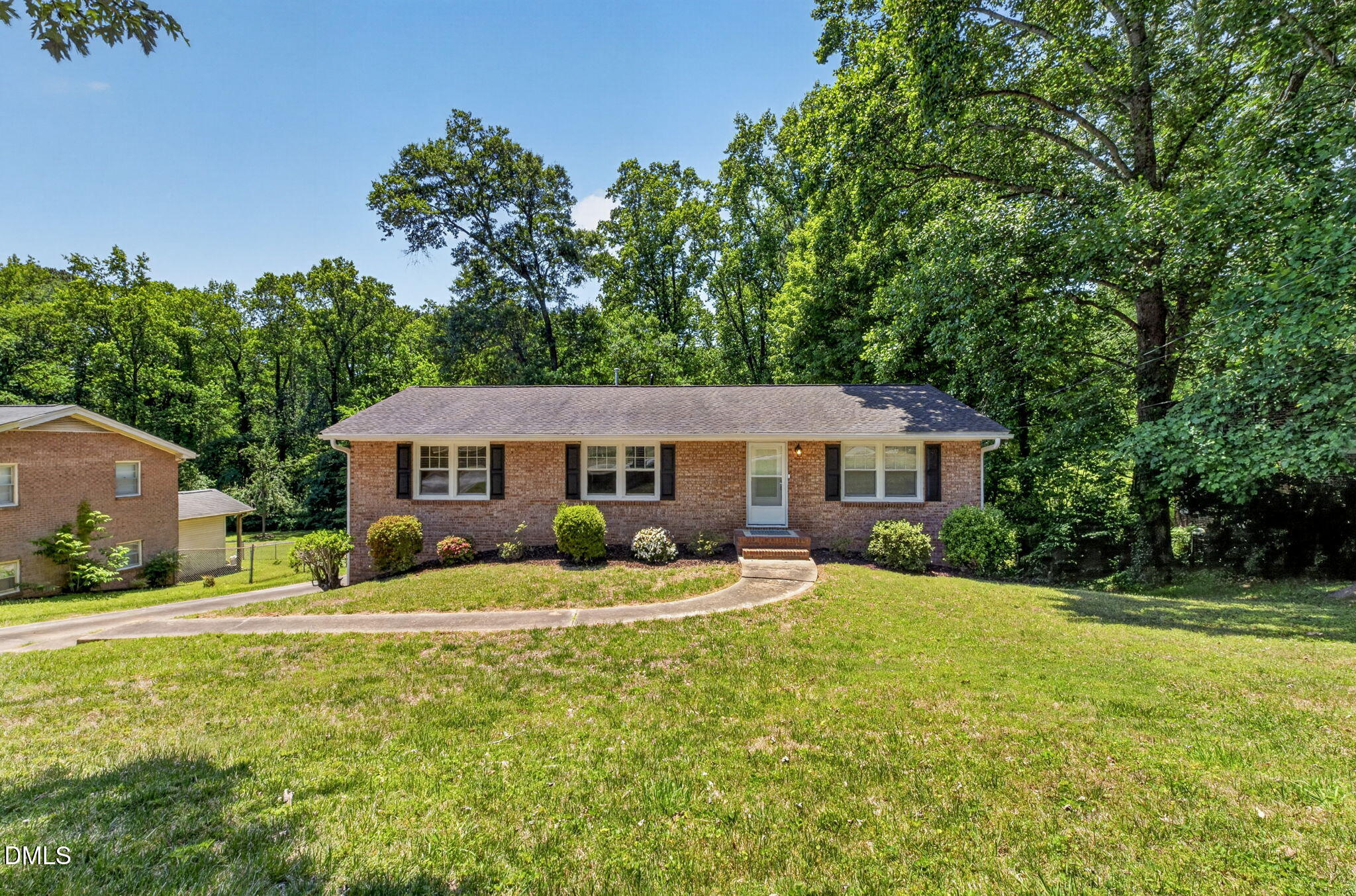 1224 Pineview Drive Property Photo 2