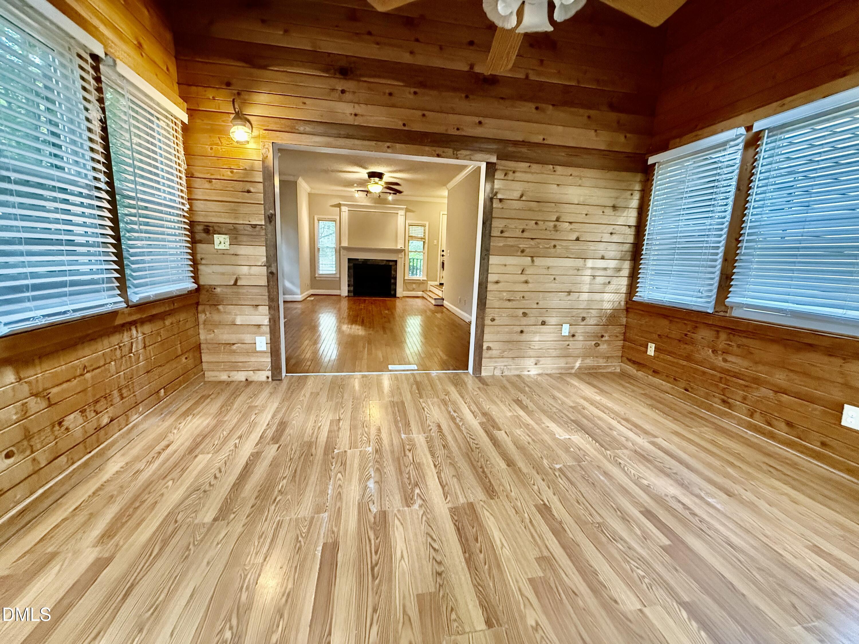 413 W Oak Avenue Property Photo 10