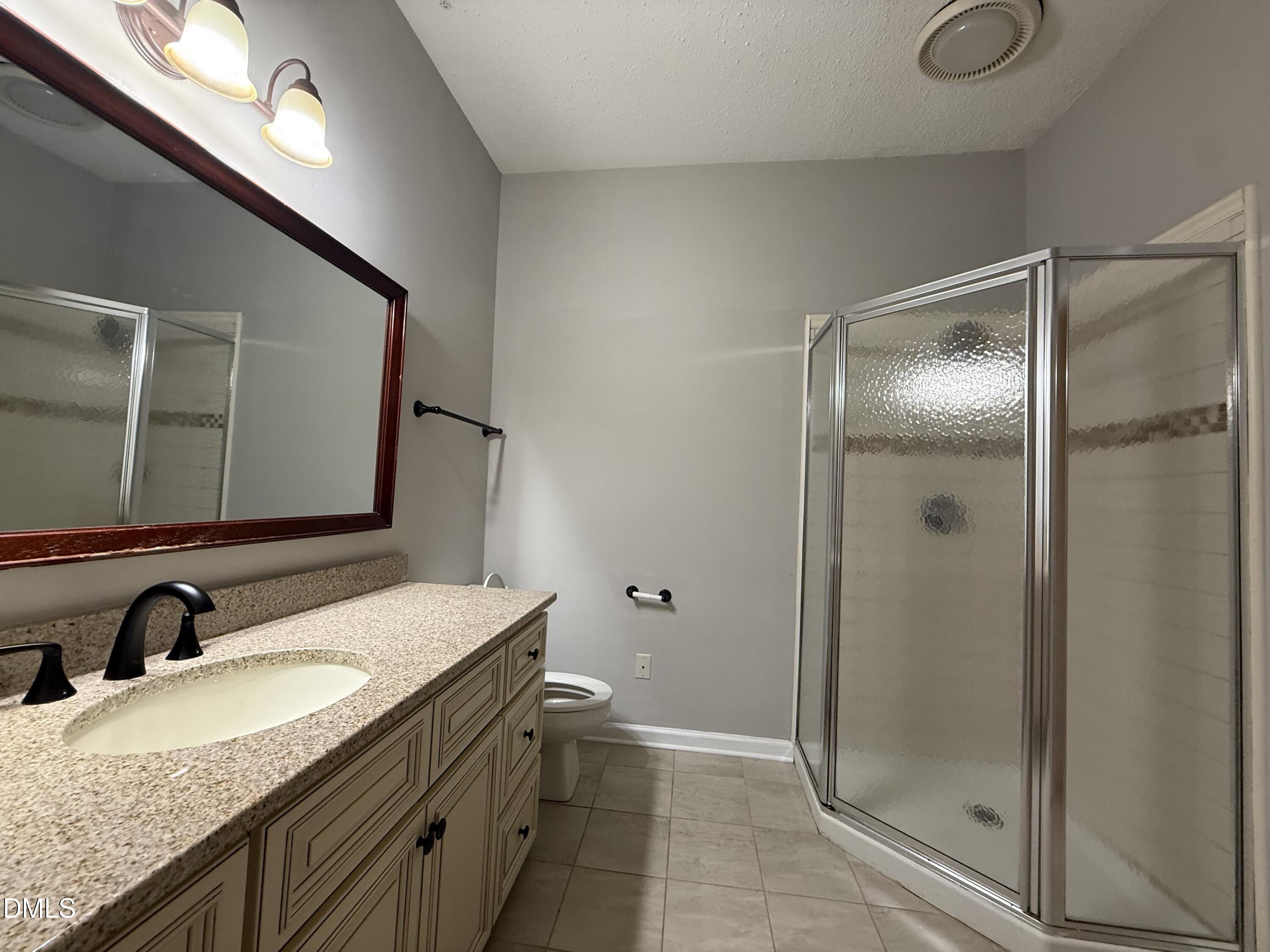 413 W Oak Avenue Property Photo 16