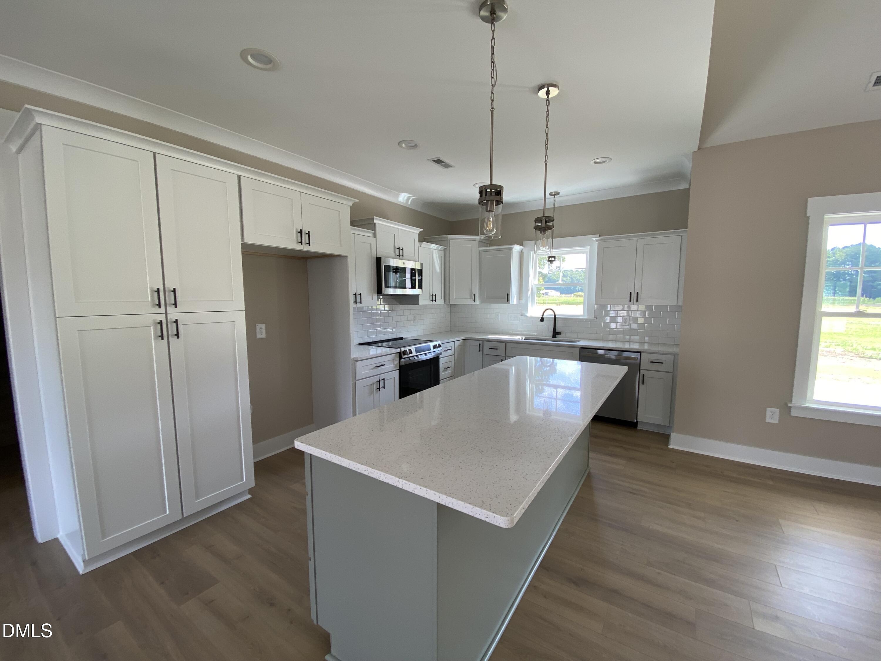 243 Herring Road Property Photo 7