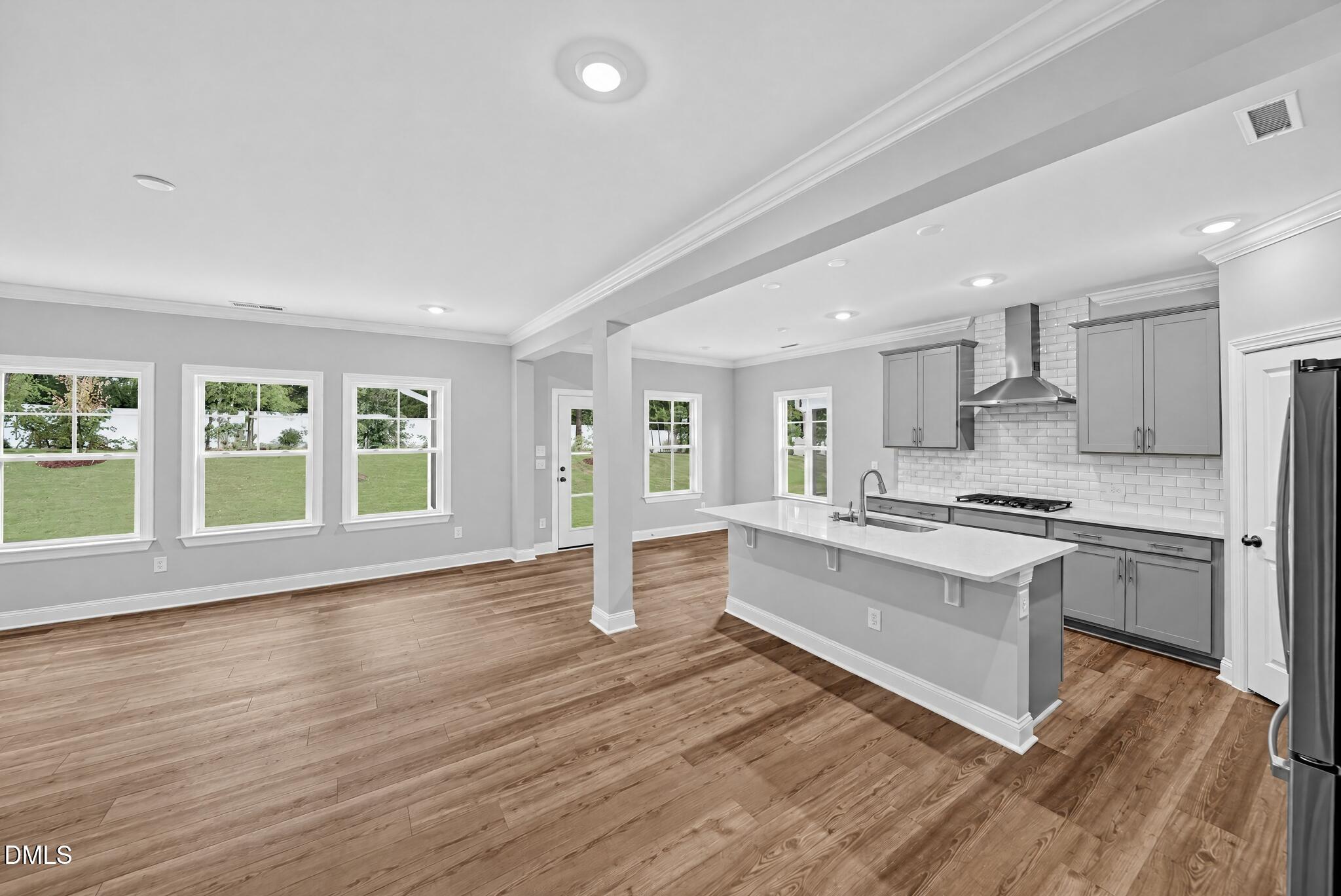 2808 Warm Breeze Way Property Photo 6