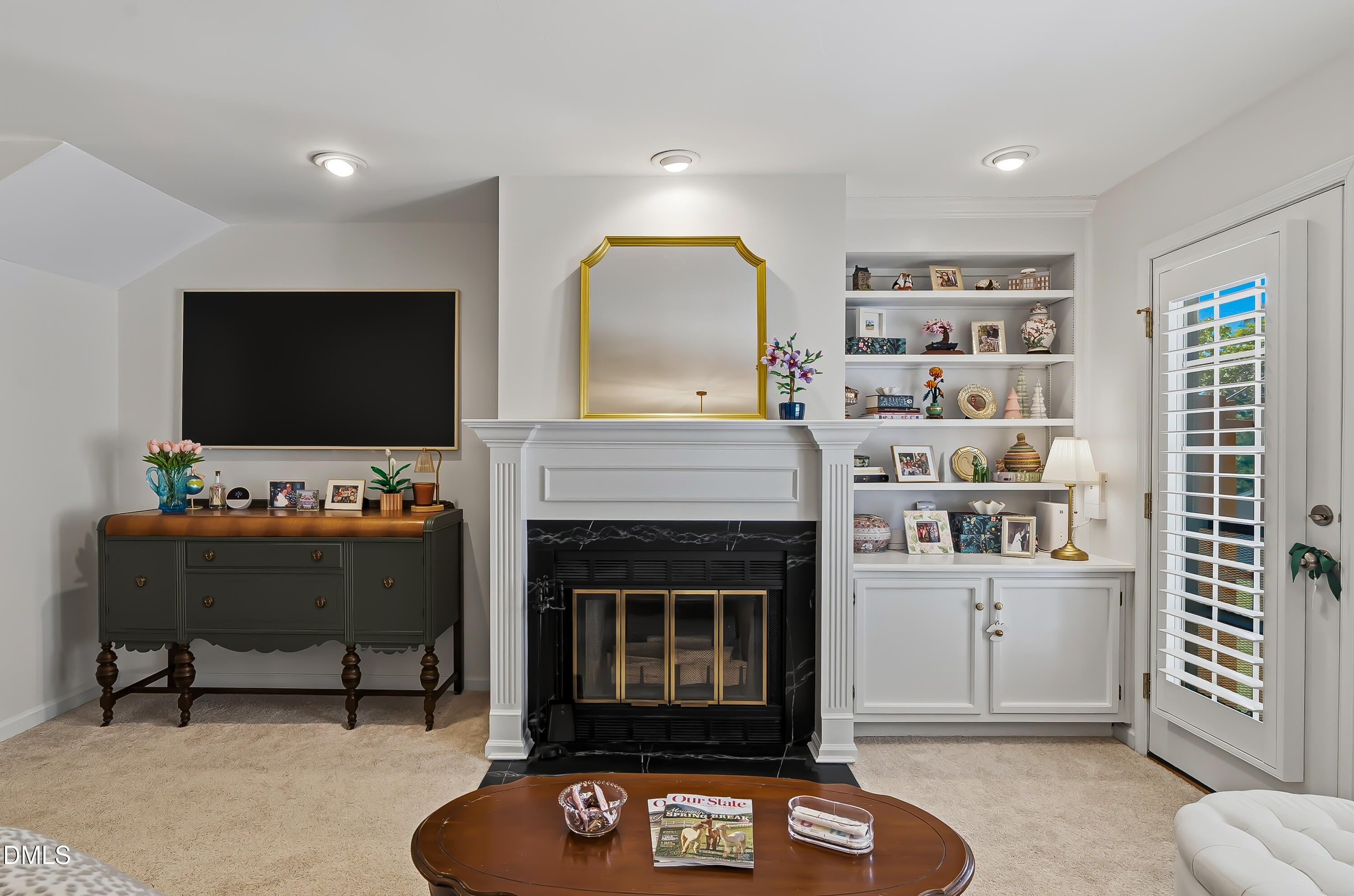 2424 Mapleton Lane Property Photo 12