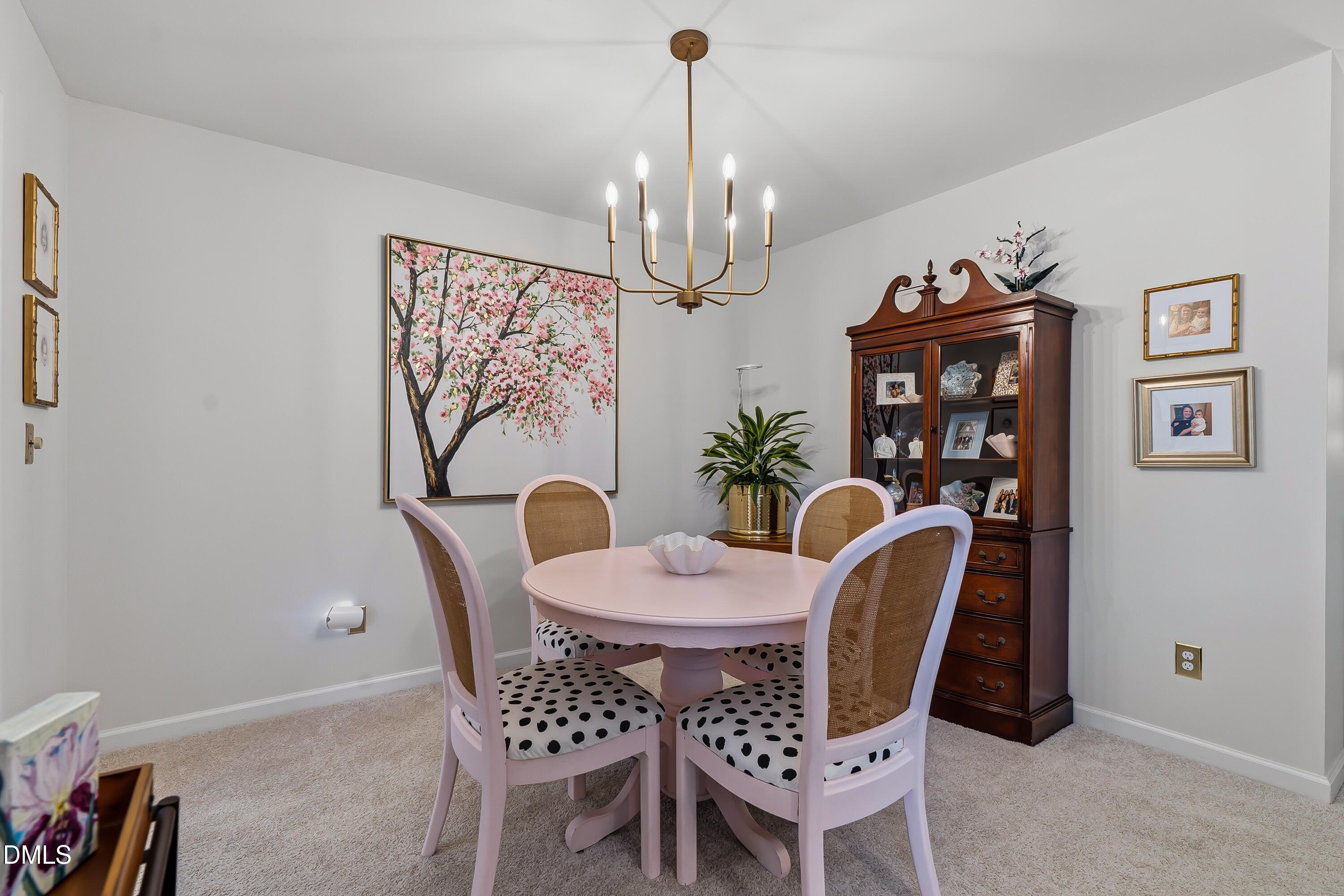2424 Mapleton Lane Property Photo 14