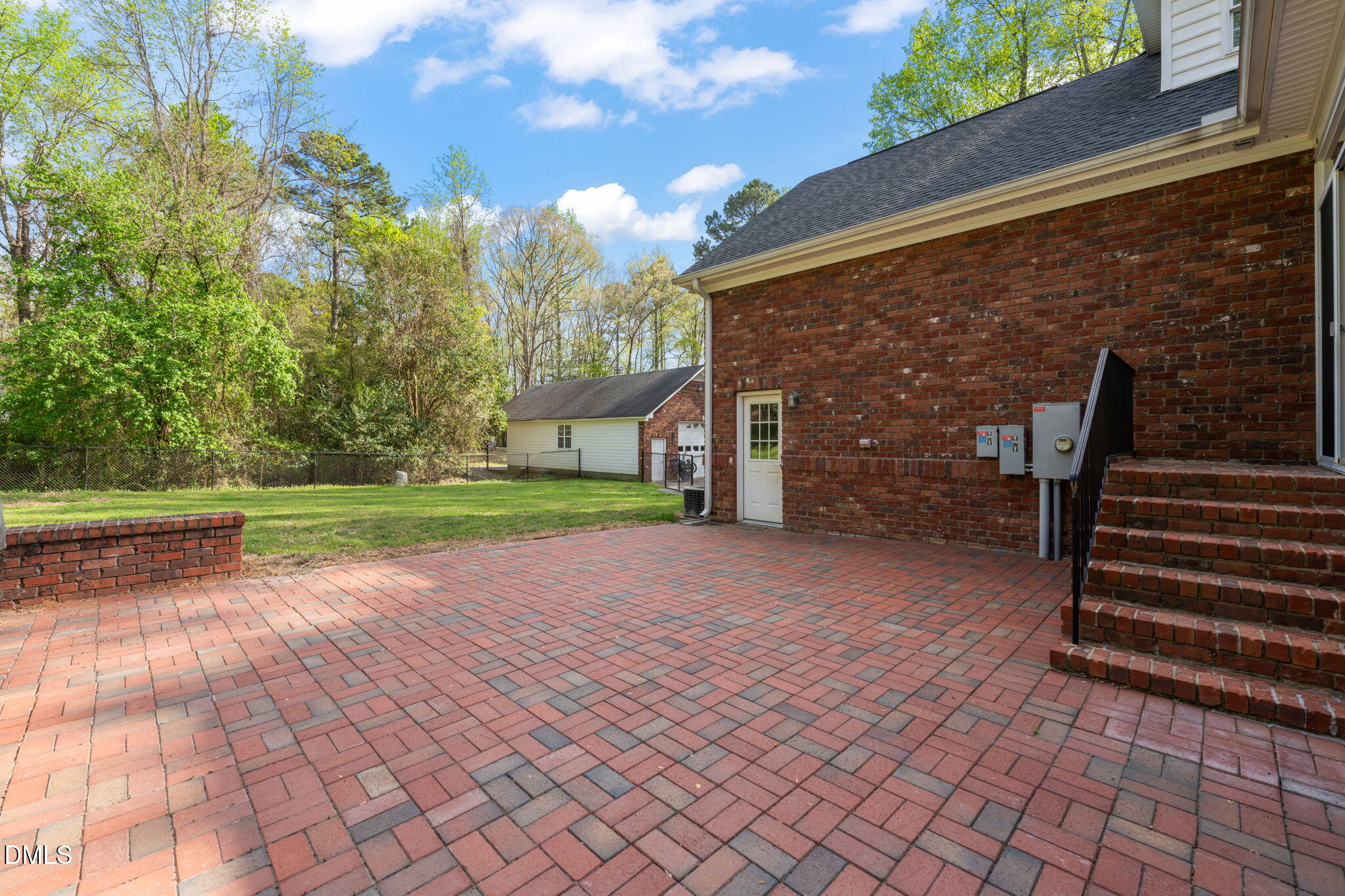 7132 Trappers Court Property Photo 10