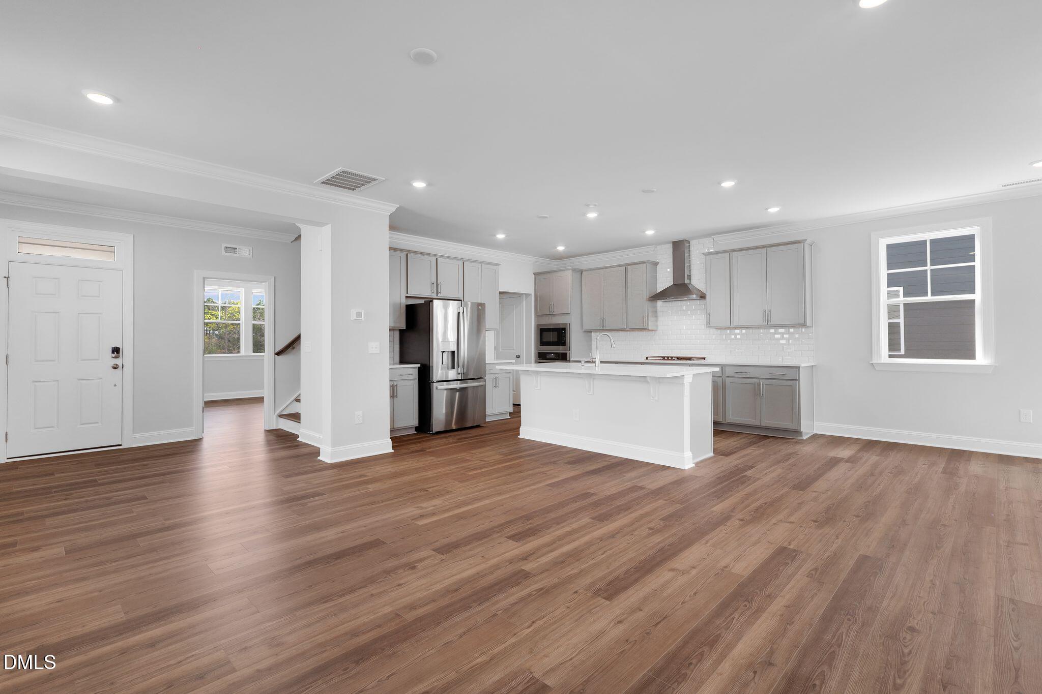 1729 Uplift Avenue Property Photo 6