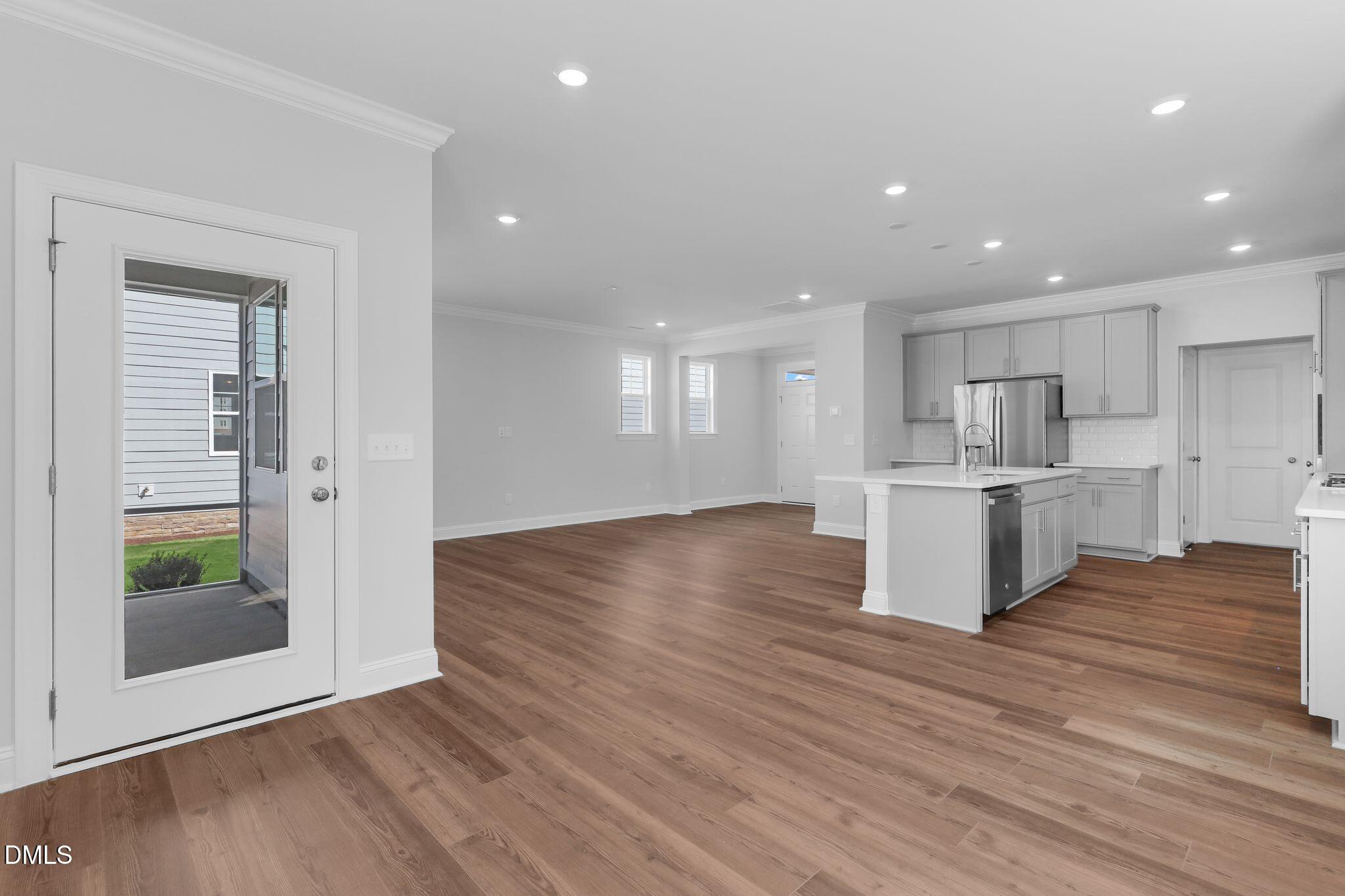 1729 Uplift Avenue Property Photo 9
