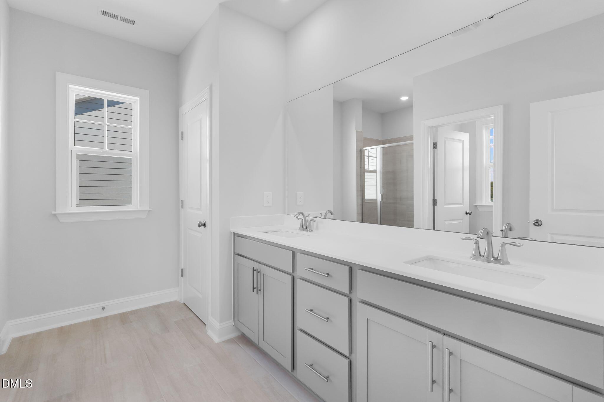 1729 Uplift Avenue Property Photo 25