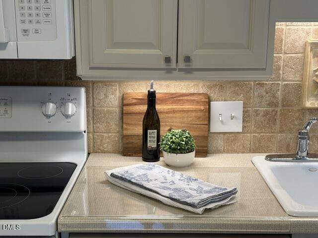 933 St Marys Street Property Photo 2