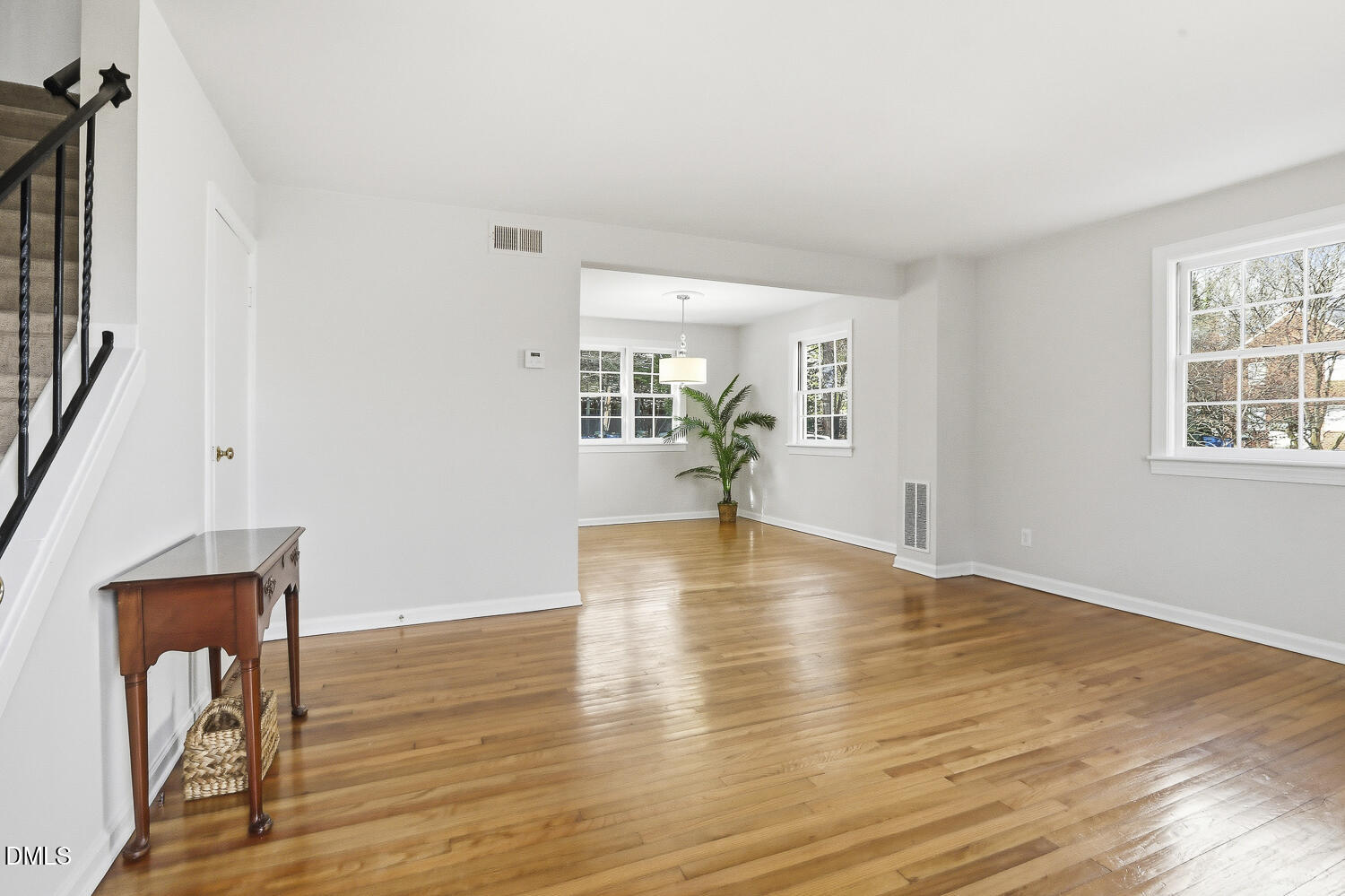 933 St Marys Street Property Photo 8