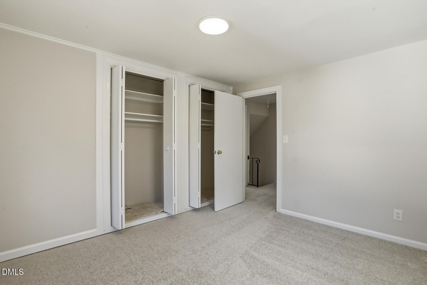 933 St Marys Street Property Photo 27